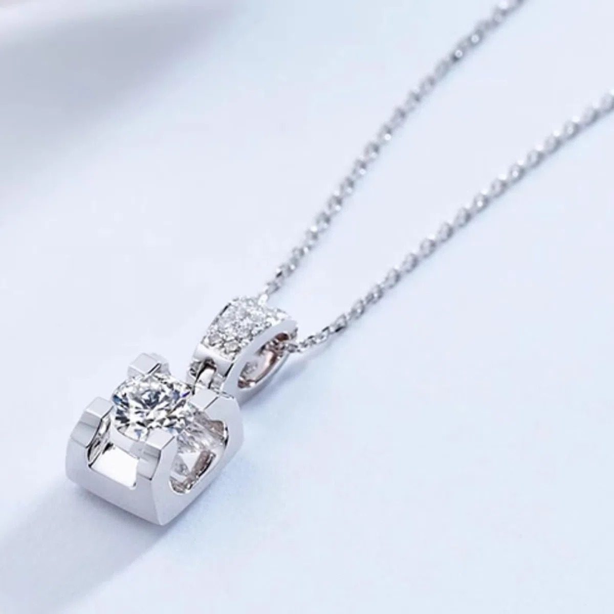 KnSam Joyas de oro real de 9 K/14 K/18 K, collar de mujer de oro blanco, cadena de diamante creada en laboratorio, colgante clásico de corte redondo, blanco, cadena para mujer Au 750/585/375