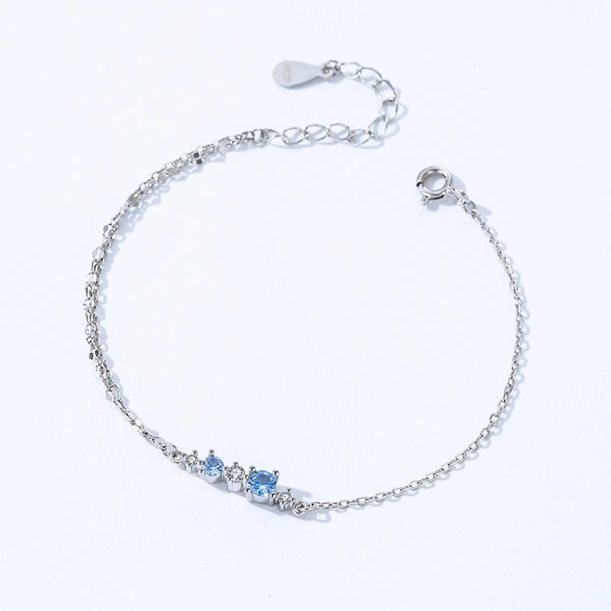 Pulsera simple de piedra azul de topacio para mujer con topacio y moissanita de 0,35 quilates, pulsera de piedra natal para ella, oro blanco de 9 K/14 K/18 quilates/PT950