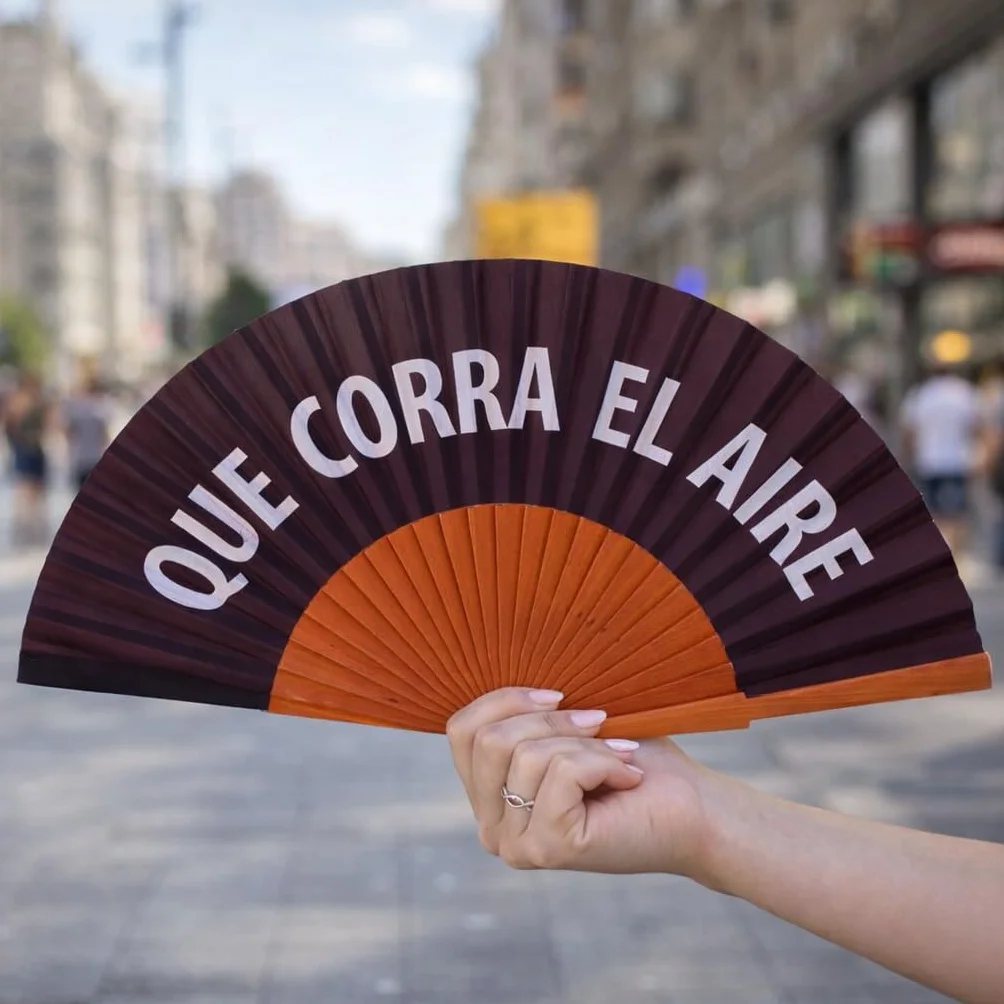Abanico Mujer Corra el Aire Madera Alta Densidad Polialgodón 100D Diseñado España