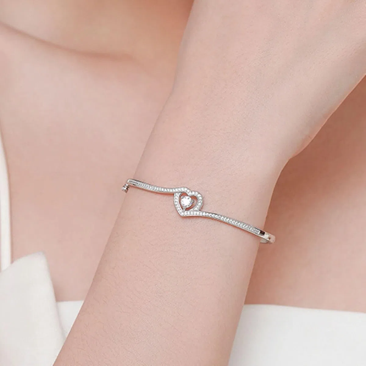 Brazaletes de Mujer Oro Blanco 9 K / 14 K / 18 K, Corazón Hueco con Moissanita, Cadena 16 CM, Pulseras Cadena Plata Mujer