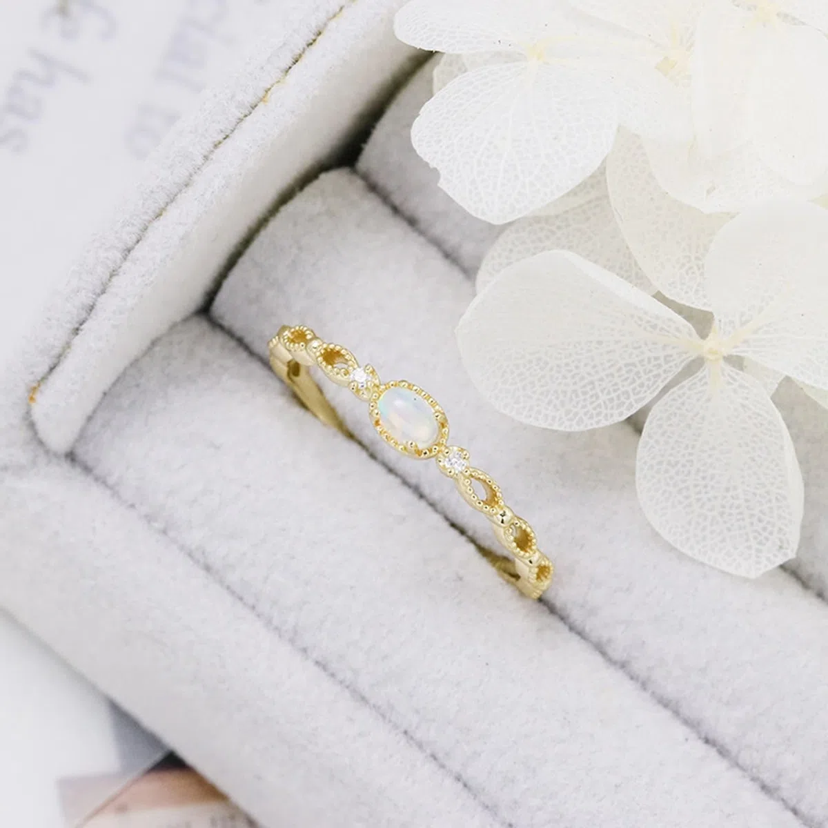 Anillo de boda oro 9 K/14 K/18 K con ópalo ovalado, elegante, filigrana pequeña