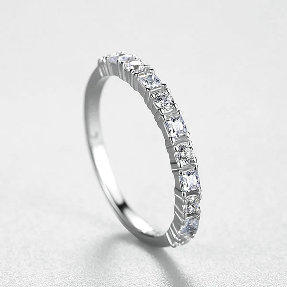 Anillo de oro 750 de 18 quilates, para mujer, apilable con moissanite redondo 750, oro blanco y plata, talla 52 (16,6)
