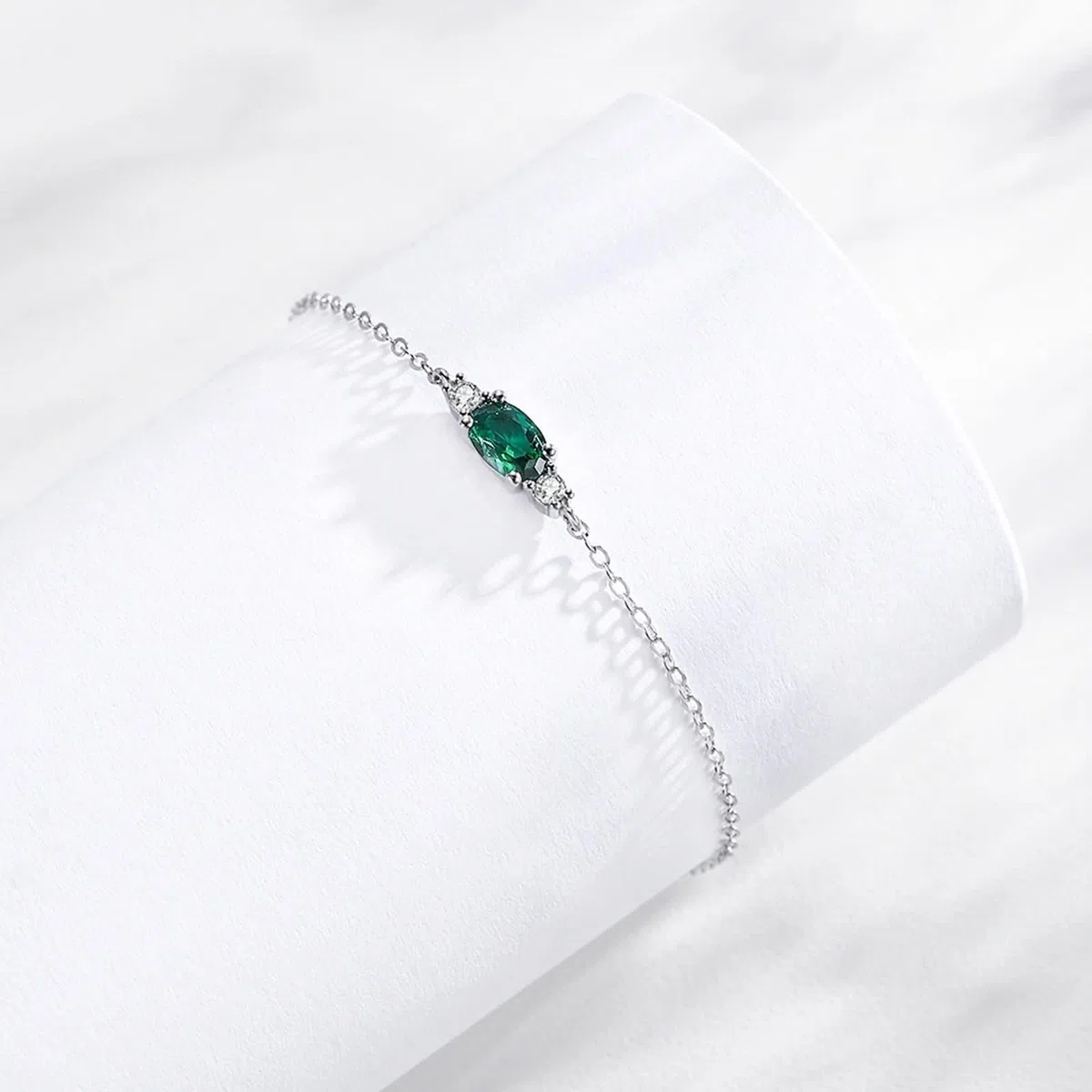 Pulsera para mujer, pulsera de cadena ovalada con esmeralda de 0,5 quilates y diamantes de oro blanco para mujer
