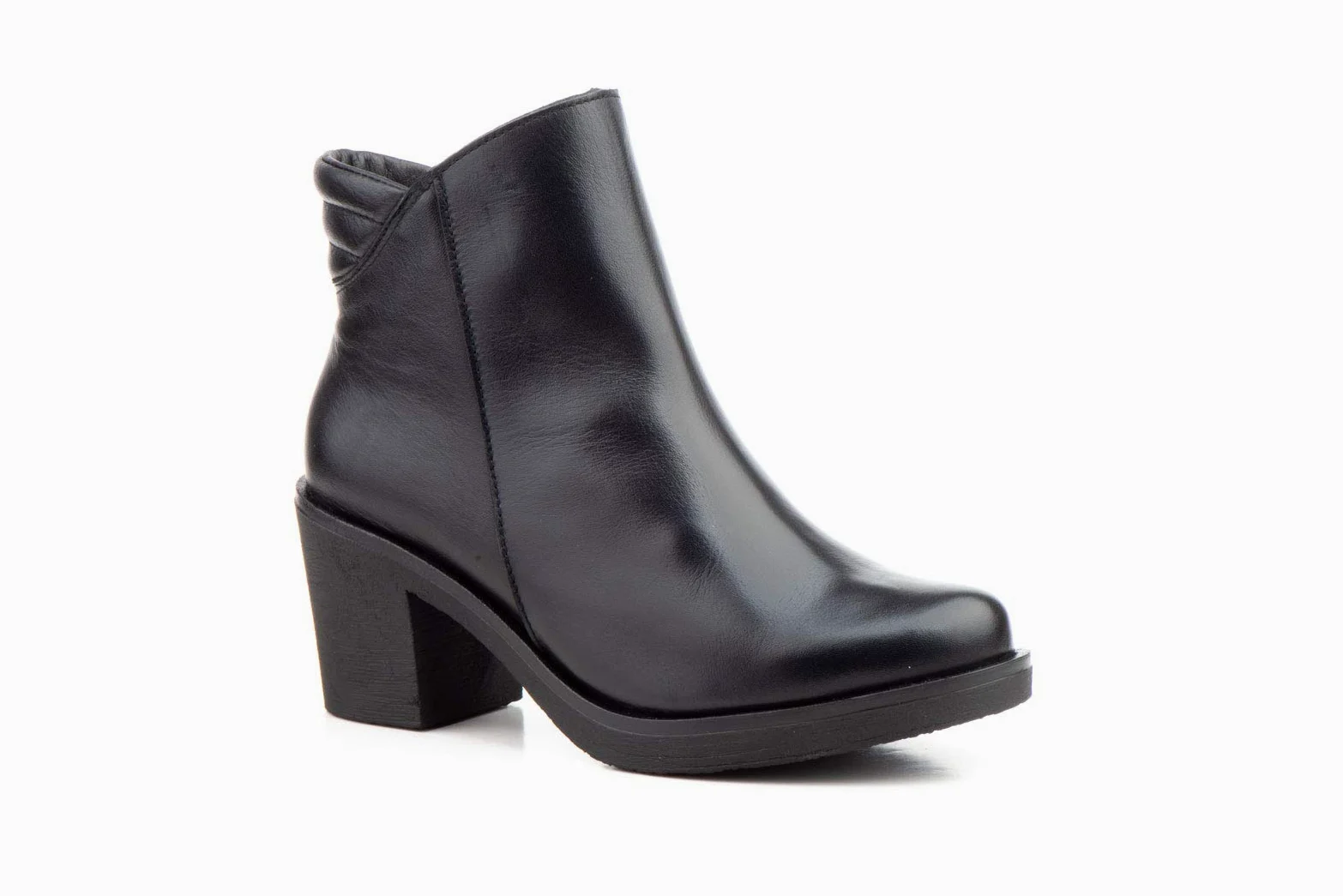 Botines mujer de piel con tacón o plataforma Botín cómodo de invierno y otoño Calzado artesanal de España tipo cuña o camperos en ante y cuero Elegantes e informales