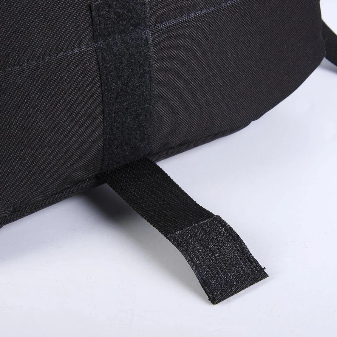 CERDÁ LIFE'S LITTLE MOMENTS - Mochila Escolar de Batman Idónea para Niño en Primaria Adaptable a Carrito, Espalda Ergonómica y Asas Ajustables Acolchadas - Licencia Oficial DC