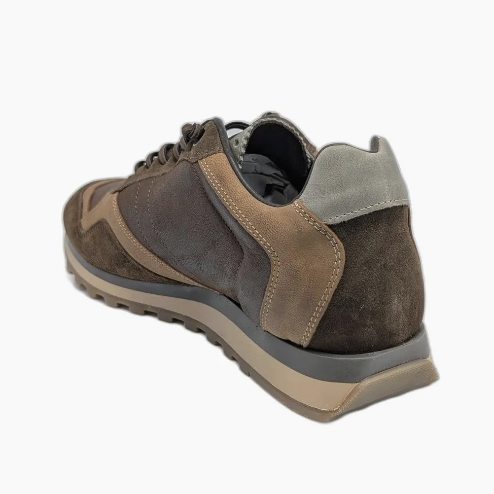 848 Ante Cacao: Zapatilla Hombre marrón. Nylon y Ante, Forro de Cuero, Plantilla Acolchada extraíble, Cordones elásticos y Suela Goma Antideslizante.