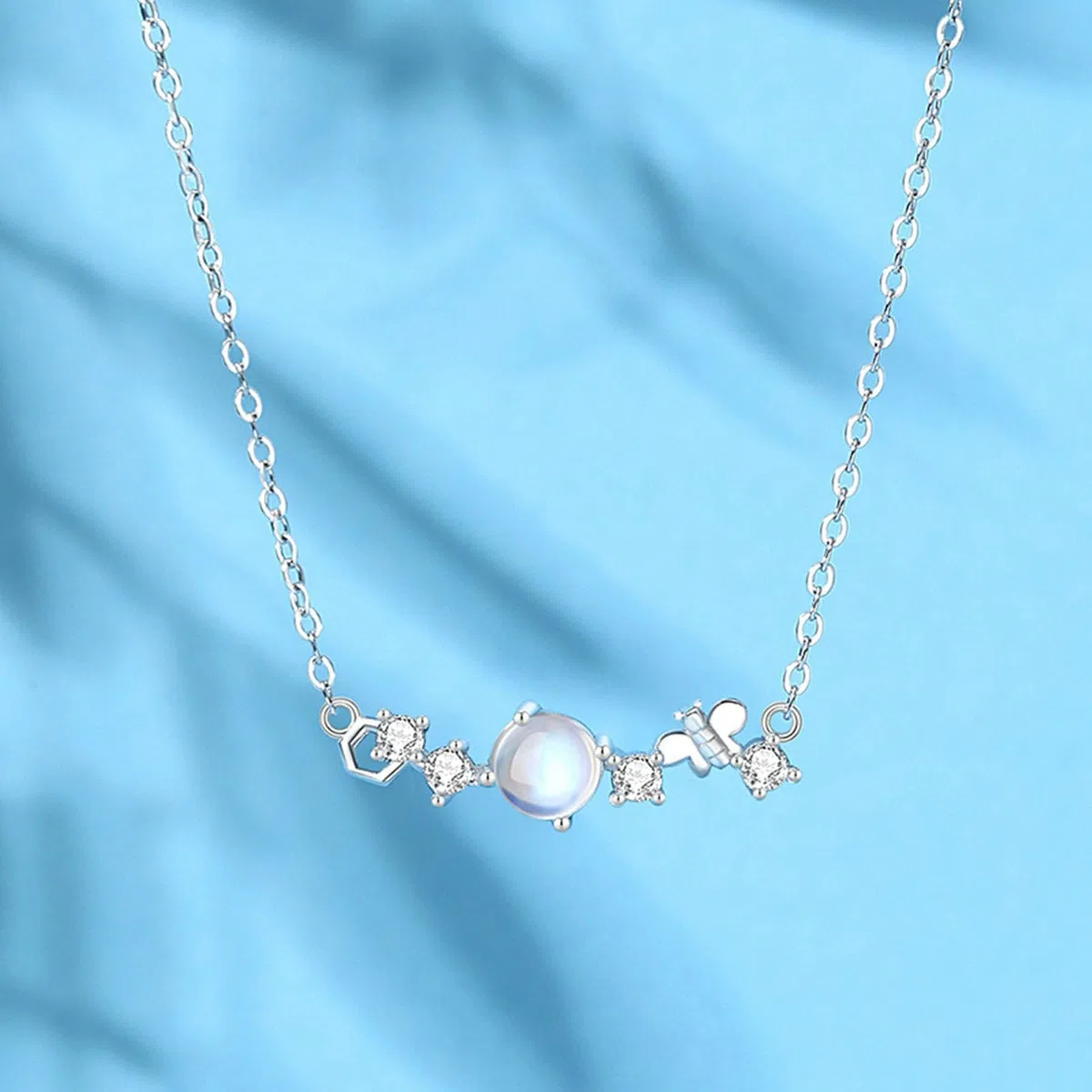 Collar con colgante para mujer de oro blanco 750 585 375, colgante de piedra de luna y abeja con diamante de oro blanco, cadena para mujer, 45 cm, sin níquel