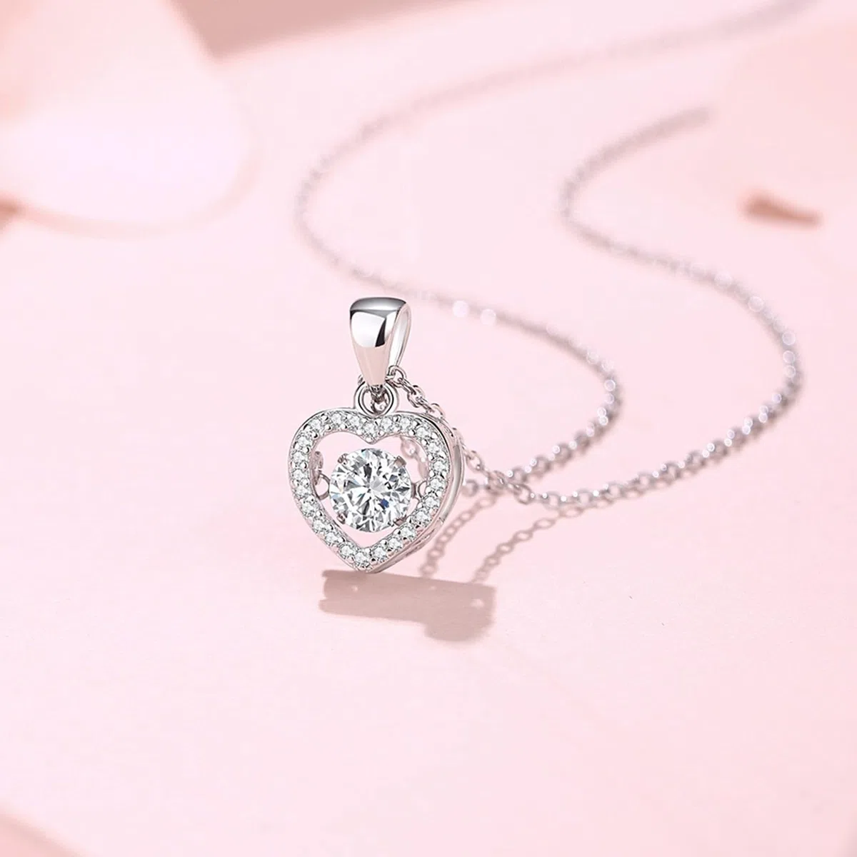 Collar de declaración para mujer con moissanita, collar con colgante de corazón para mujer, ajuste flotante de corazón dorado