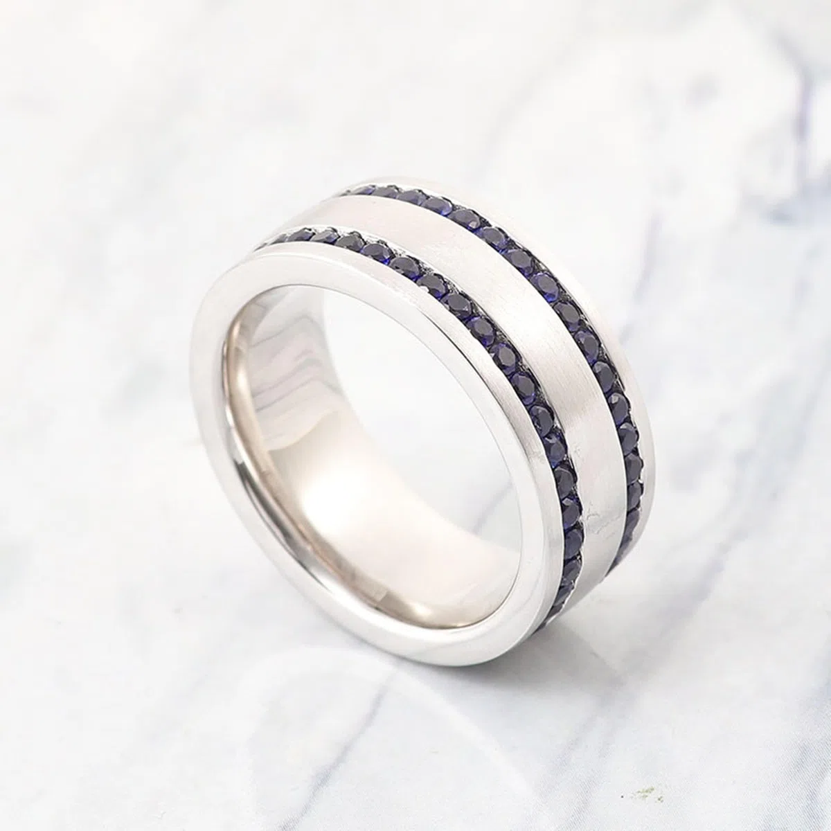 Alianzas decorativas para boda, anillo ancho, mate, cristal cepillado con zafiro redondo sintético