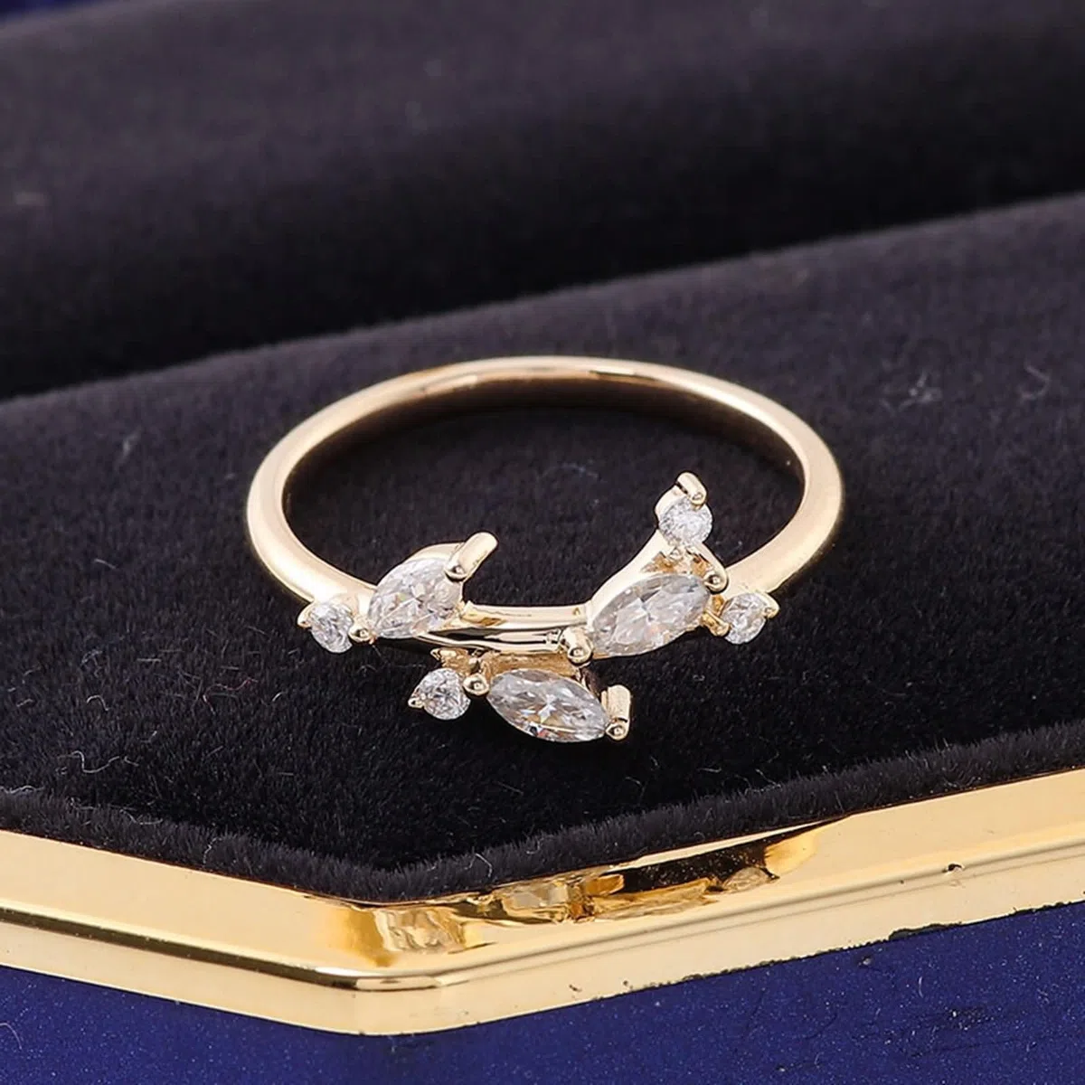 Anillo de graduación, anillo de boda de oro amarillo de 9 quilates, blanco, marquesa y moissanita, apilable para mujer, para el día de San Valentín, anillos de novia para mujer