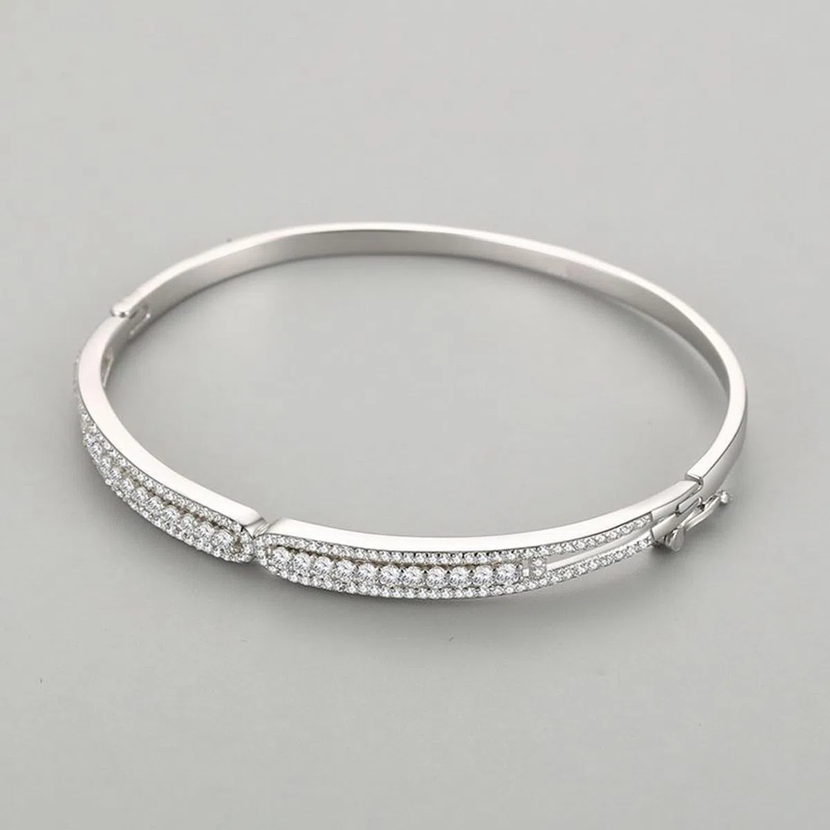 Pulseras para mujer a la moda, elegantes y brillantes con moissanita redonda, oro blanco/platino 950