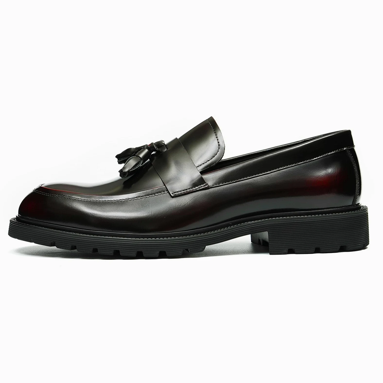 Loafers Cómodos Suela Gruesa y Borlas para Hombre Mocasines Formales Slip On Zapatos Bajos de Vestir Casuales en Cuero