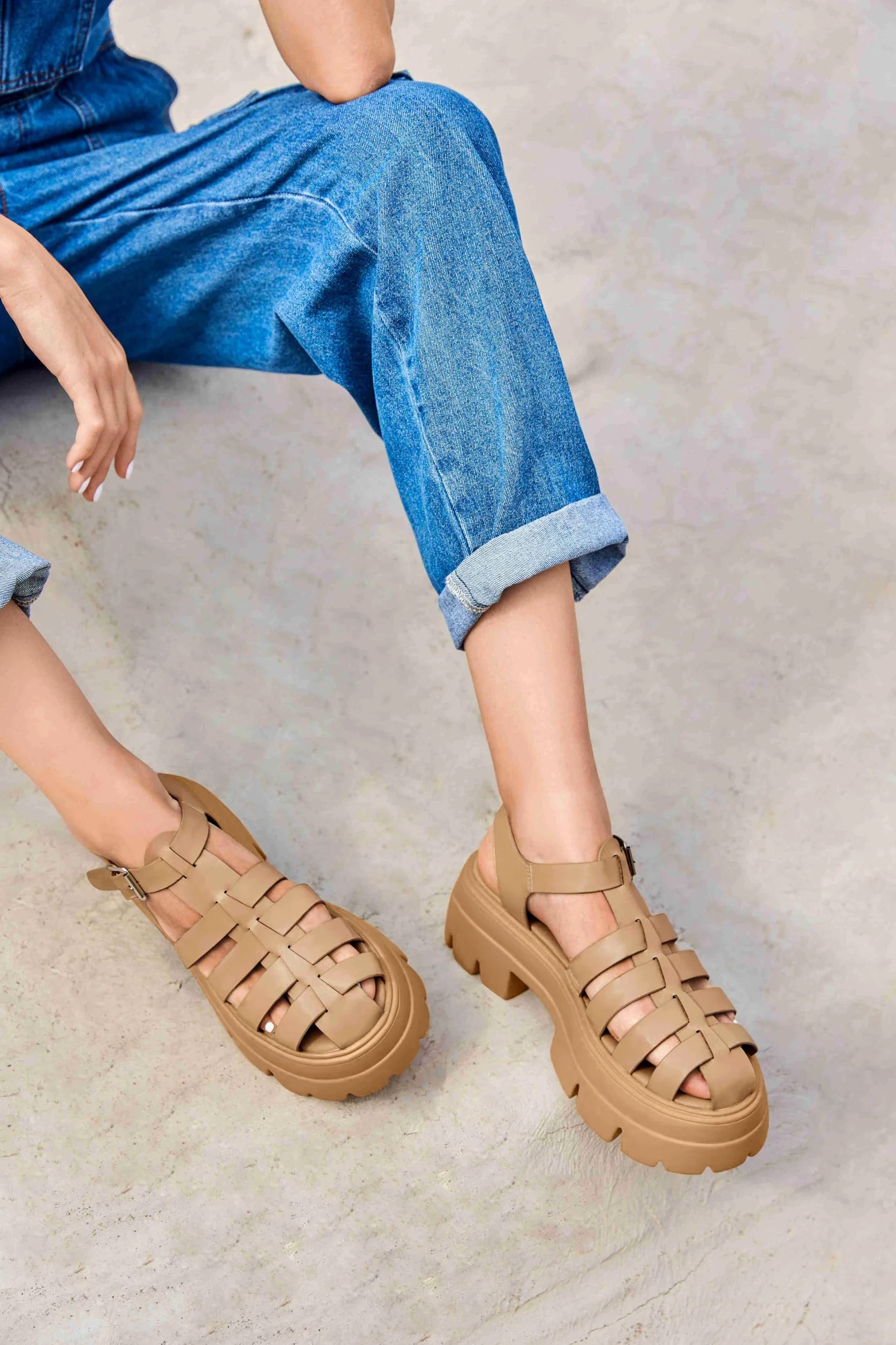Coutgo Sandalias de tacón grueso con plataforma para mujer, estilo gladiador, correa de tobillo, suela de lengüeta, verano, pescador, Y2K