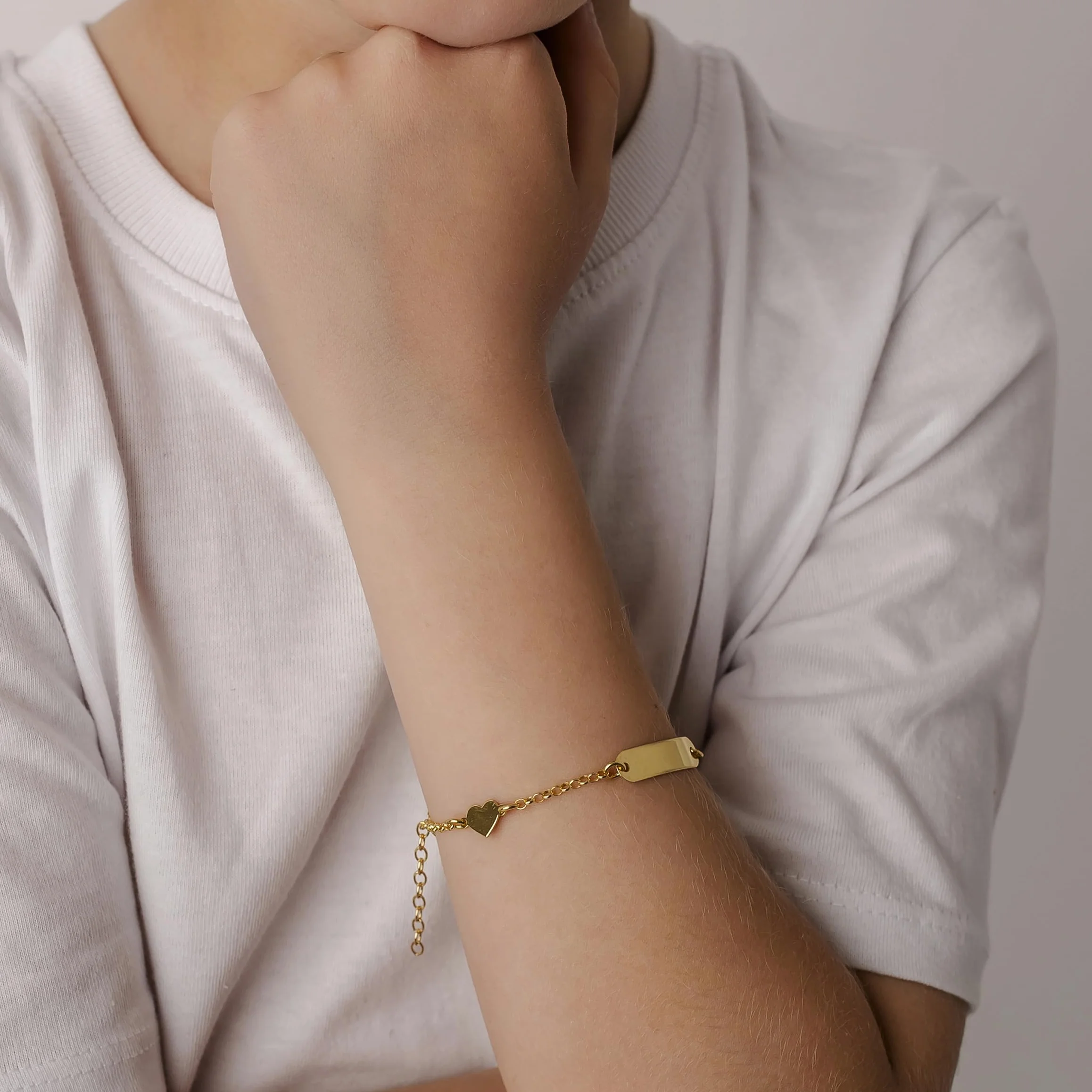 Sakrami Pulsera Bebé Plata de Ley 925 Placa con Nombre Personalizada y Ángel Esmaltado Azul Colección Niños + Caja de Regalo Personalizada - Pulsera de Nacimiento, Comunión o Bautizo