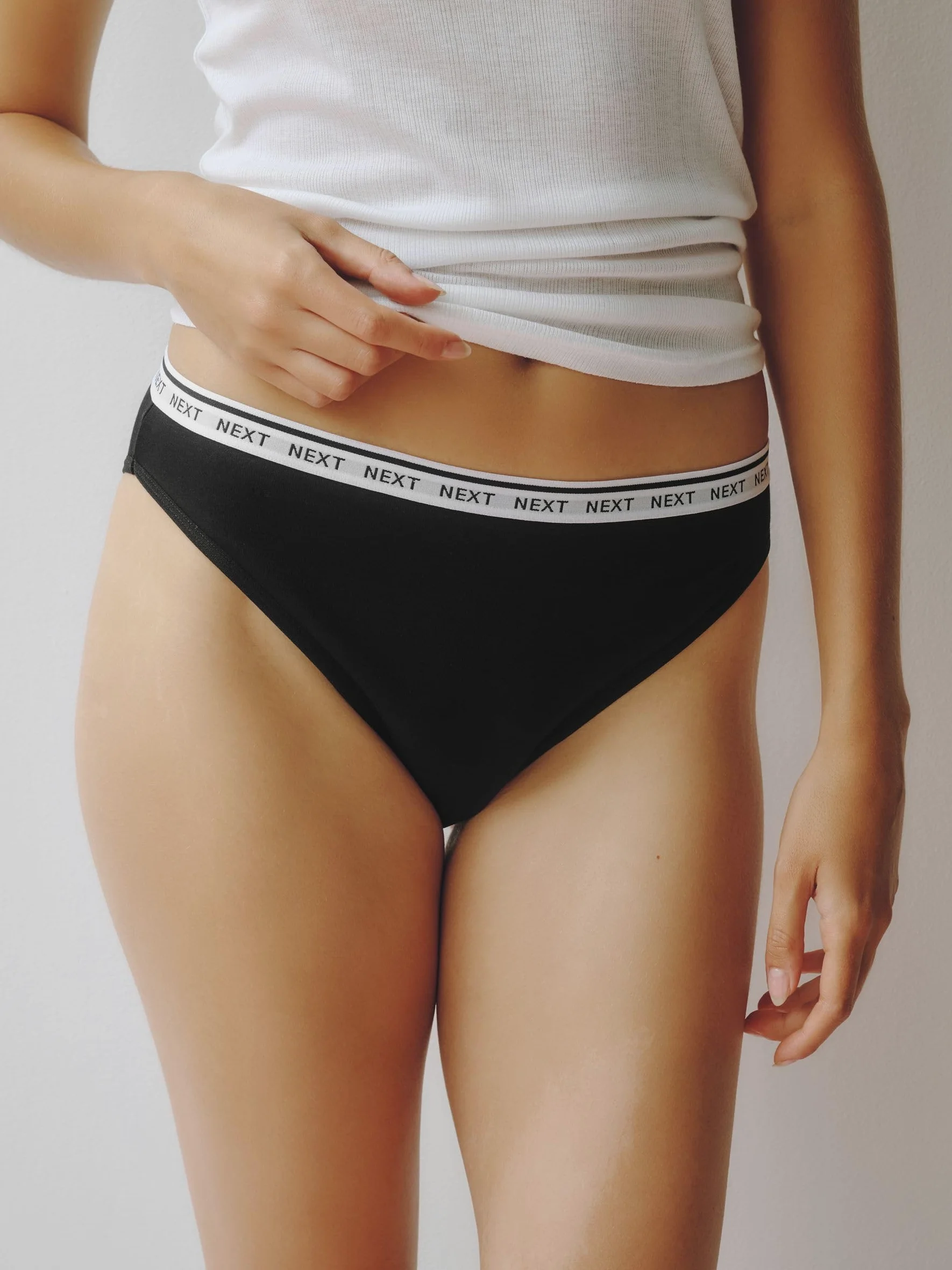 NEXT Mujeres Pack de 2 Braguitas menstruales para Flujo abundante de Pernera Alta Negro 44
