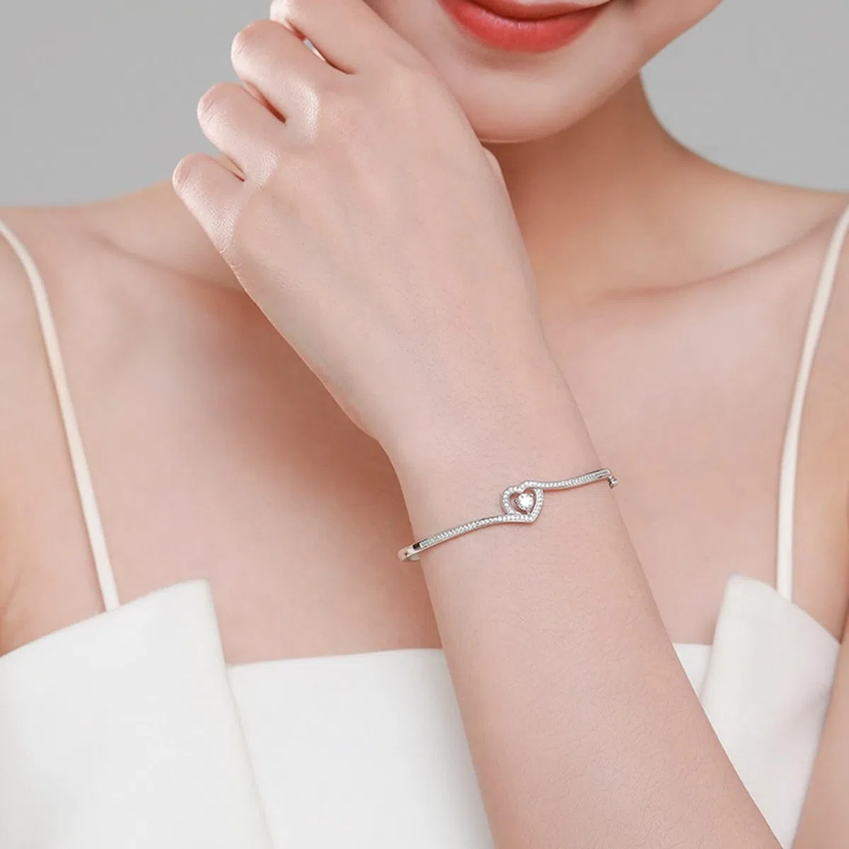 Pulsera de novia, madre e hija, corazón retorcido con moissanita, oro blanco y platino 950