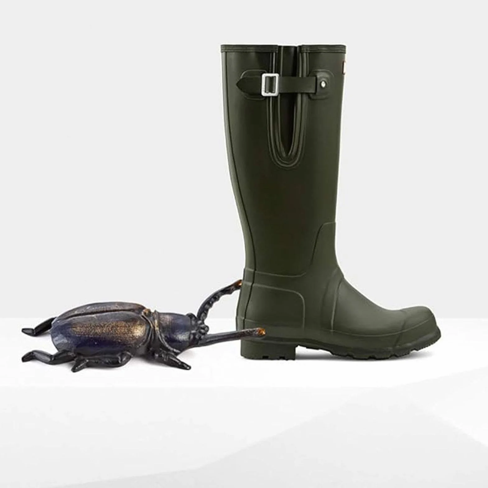 Sacabotas de Hierro Fundido Resistente | Sacabotas Beetles para Hombre y Mujer | Ideal para Botas de, de Trabajo y de Montar | Fácil de Quitar | Sacabotas de Metal Duradero para Botas d
