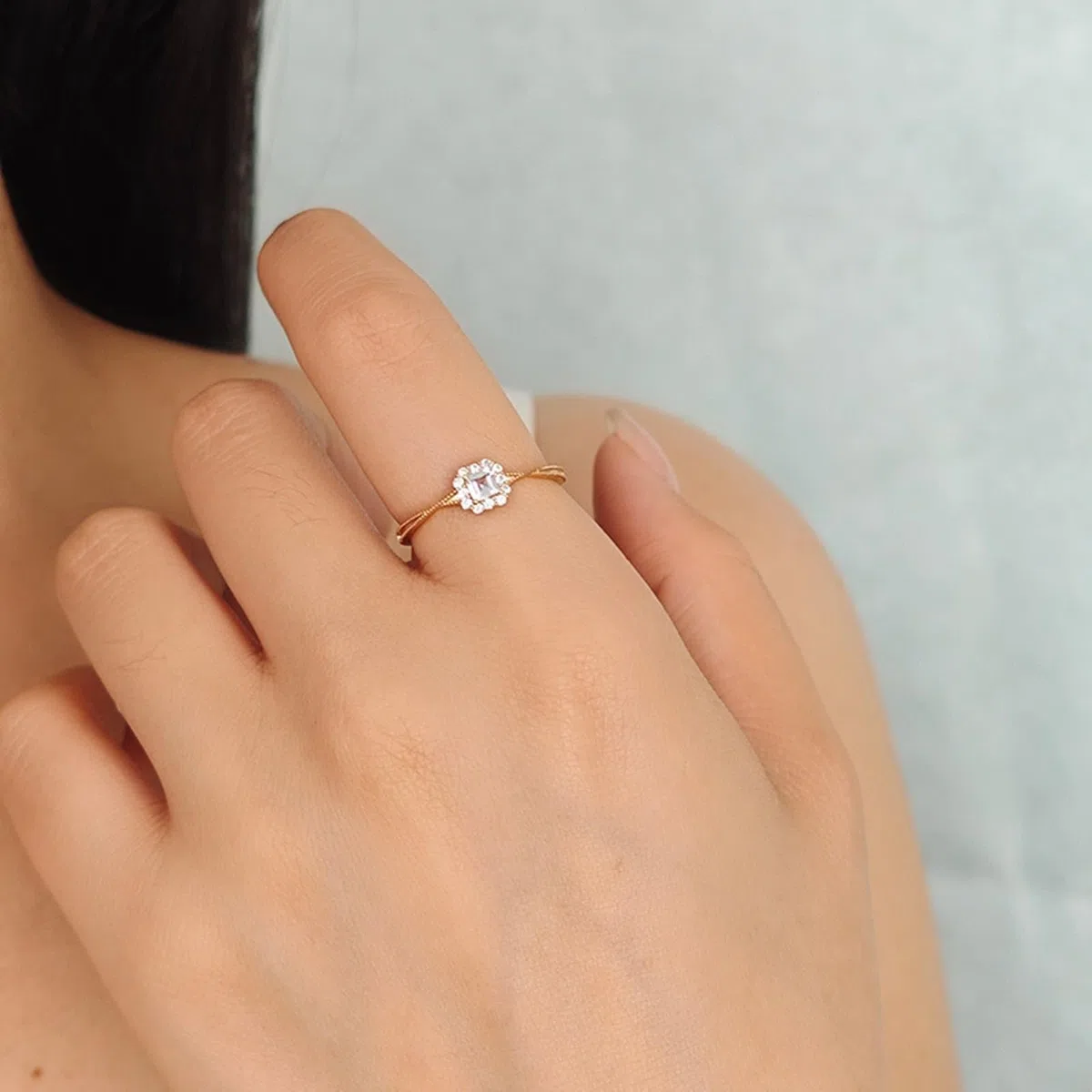 Anillos de la amistad de oro de 9 K/14 K/18 K, diseño cuadrado de filigrana de moissanita