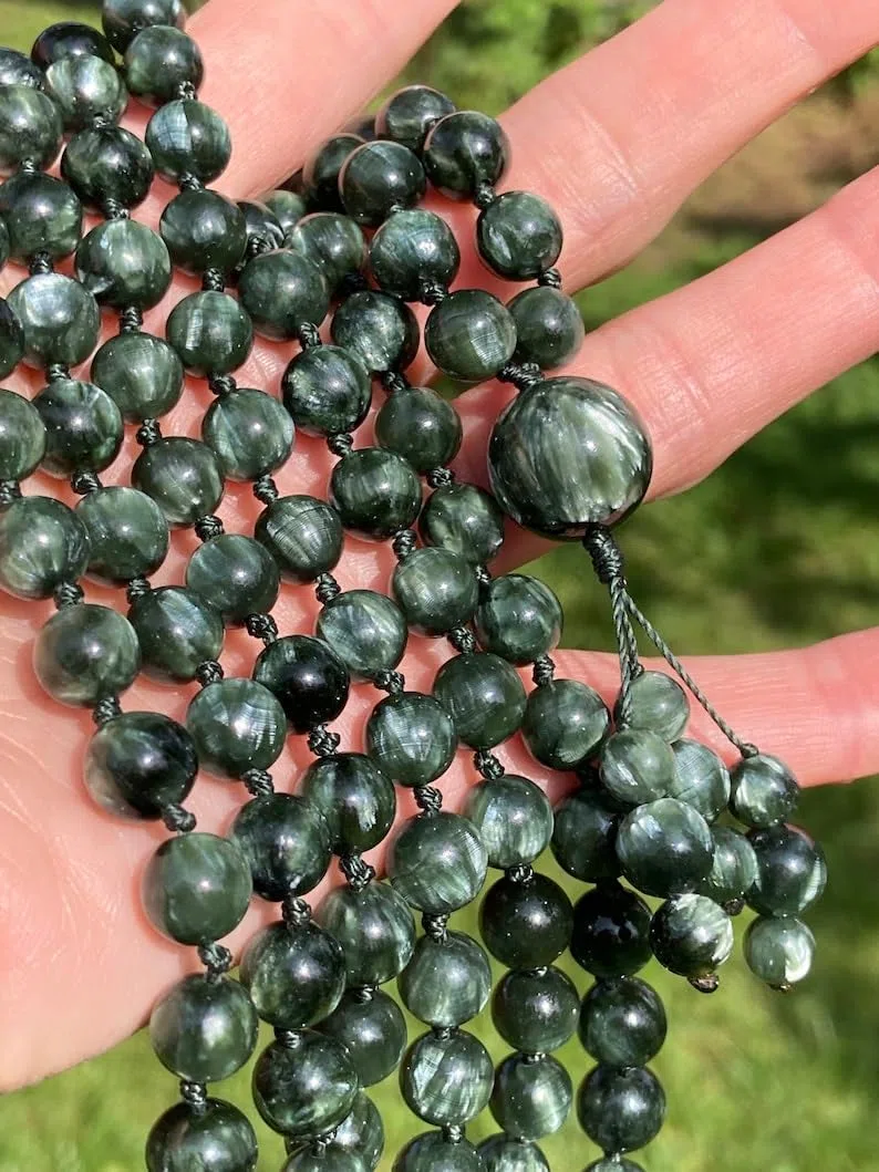 Cuentas de mala de piedra serafinita, collar de mala, 108 mala, nudo mala, collar WWG, joyería de yoga, cuentas de meditación, joyería espiritual, joyería bohemia
