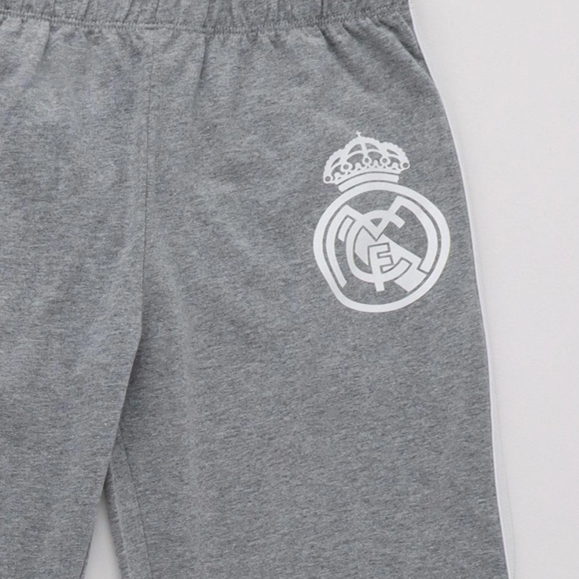 Pijama Largo Real Madrid Niño Conjunto Oficial Dormir Infantil Manga Larga Pantalón Escudo Colores Club