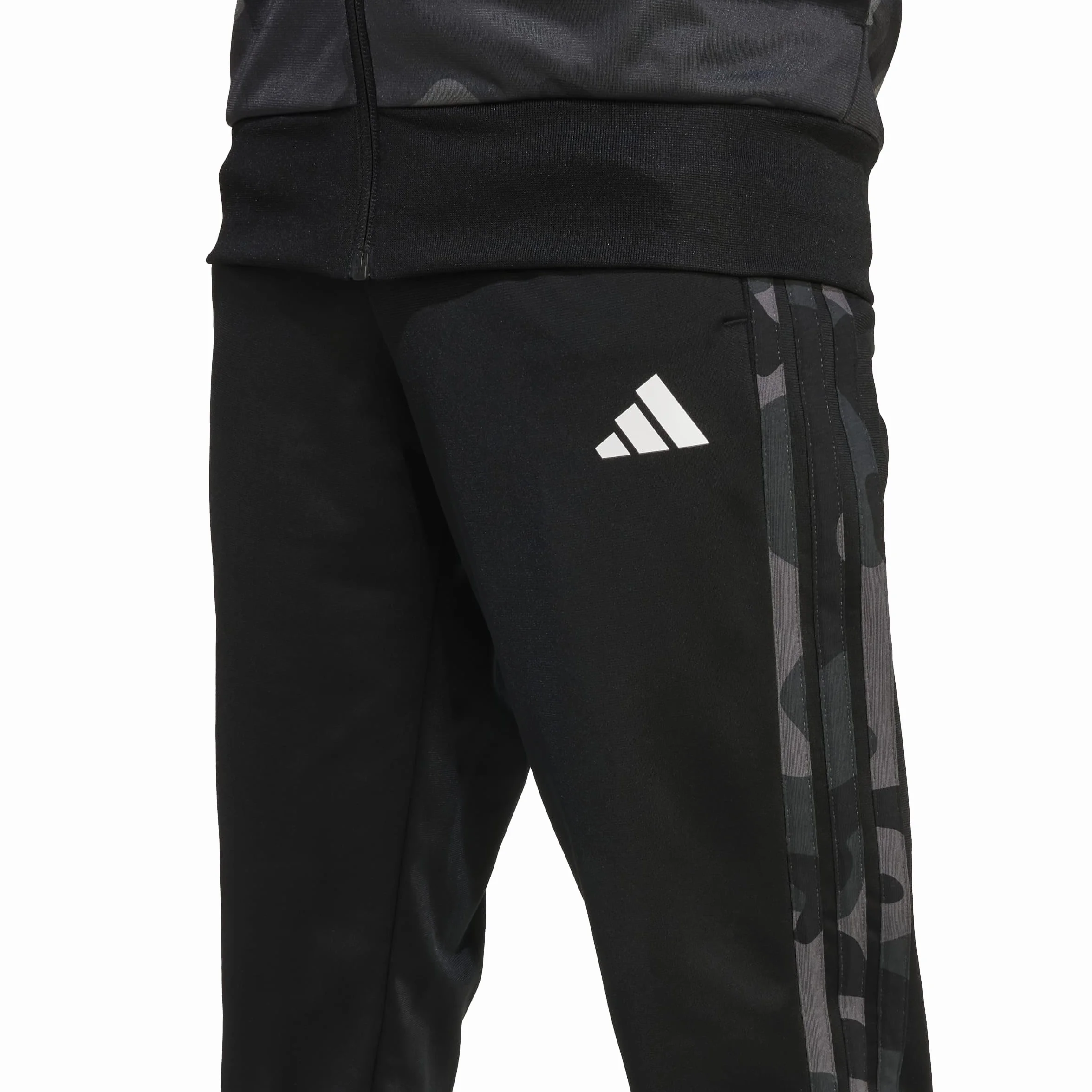 adidas Unisex Kids' Chándal Seasonal Essential Kids Camouflage Tricot 3-Stripes All Over Printed