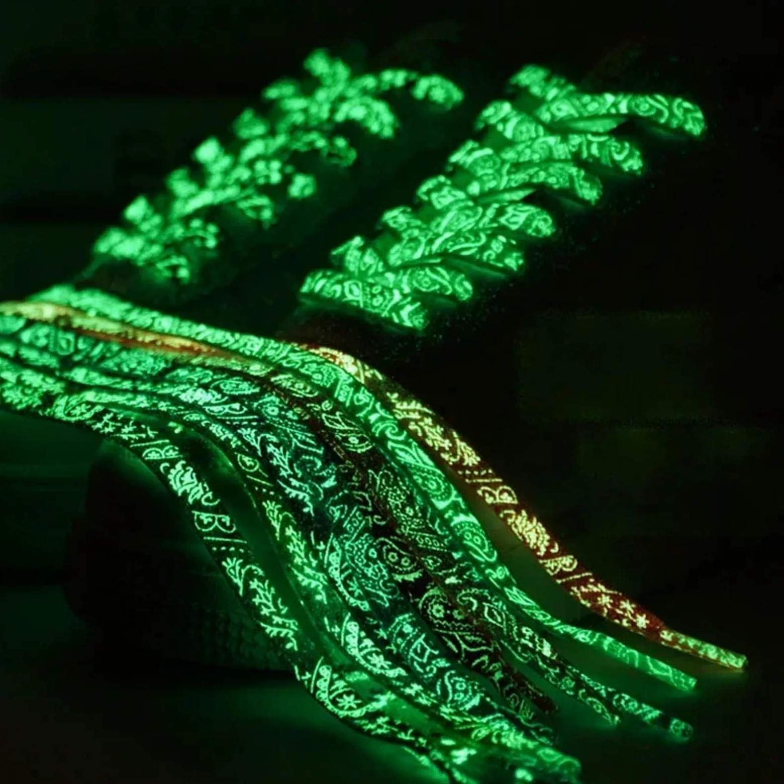 5 pares de cordones planos fluorescentes y luminosos for zapatillas deportivas, con estampado flores anacardo tinta que brillan en la oscuridad Para Zapatos Casuales