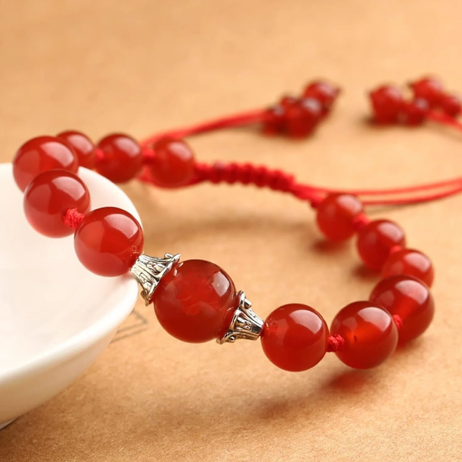 Feng Shui， Piedra Preciosa Natural, Hilo Rojo Riqueza 12 Amuleto Animal Suerte Ajustable Proteger de los Malos espíritus Mujeres, Perro