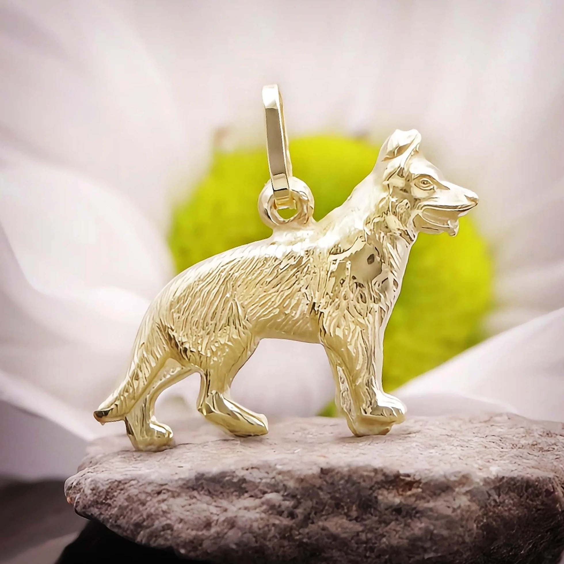 CLEVER joyas Dorado Colgante perro de ovejas figurativo en ambas caras y brillante brillante de oro 333