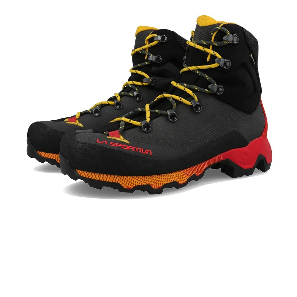 La Sportiva Aequilibrium Trek GTX Carbon/Amarillo