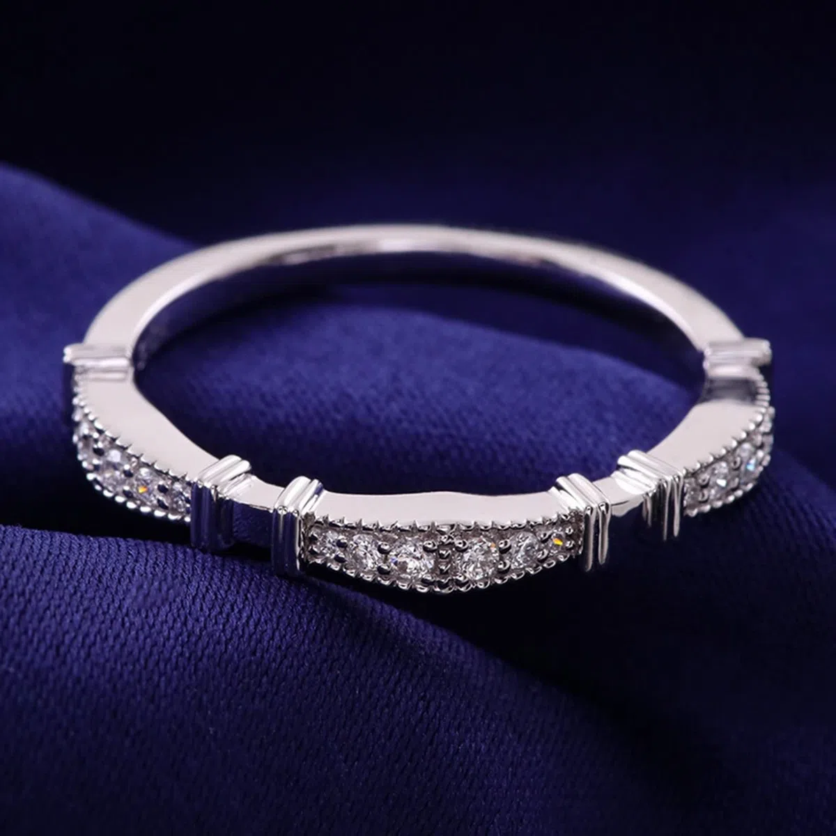 Moissanite Anillo de boda, anillo de promise para mujer, apilable, fino, oro blanco de 9/14/18 K
