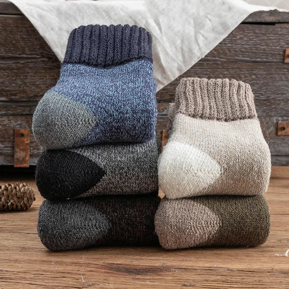 5Pairs / Lote Hombres de Invierno Terry Gruesos Calcetines cálidos súper Gruesos Socks Retro Calcetines de Lana de Nieve Calcetines de los Hombres (Color: 5 Pares Tamaño: 38-45)