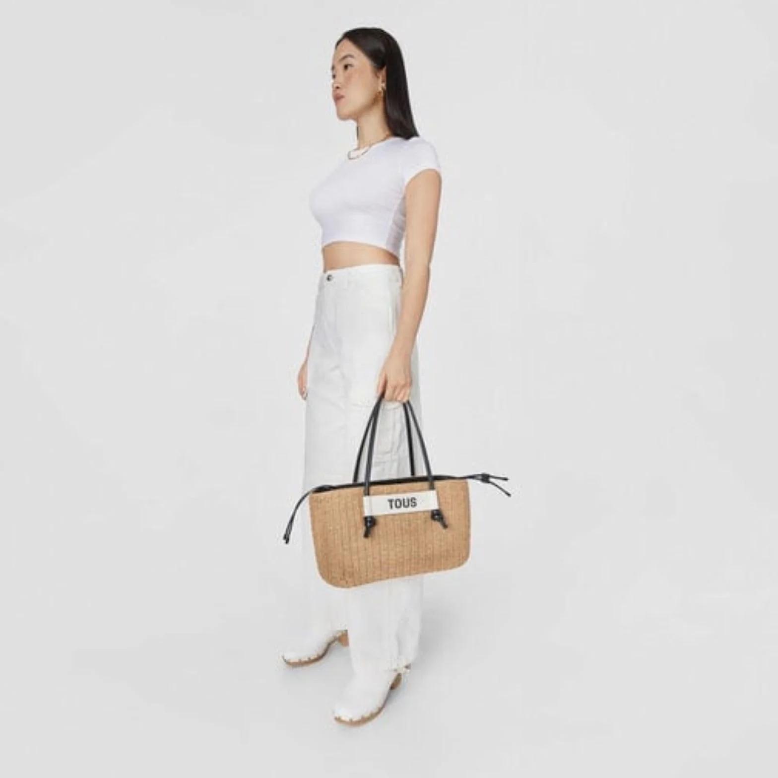 Tous Capazo Grande Negro, para Mujer, Medidas 23,5 x 39 x 14 cm, Colección Scoubidou