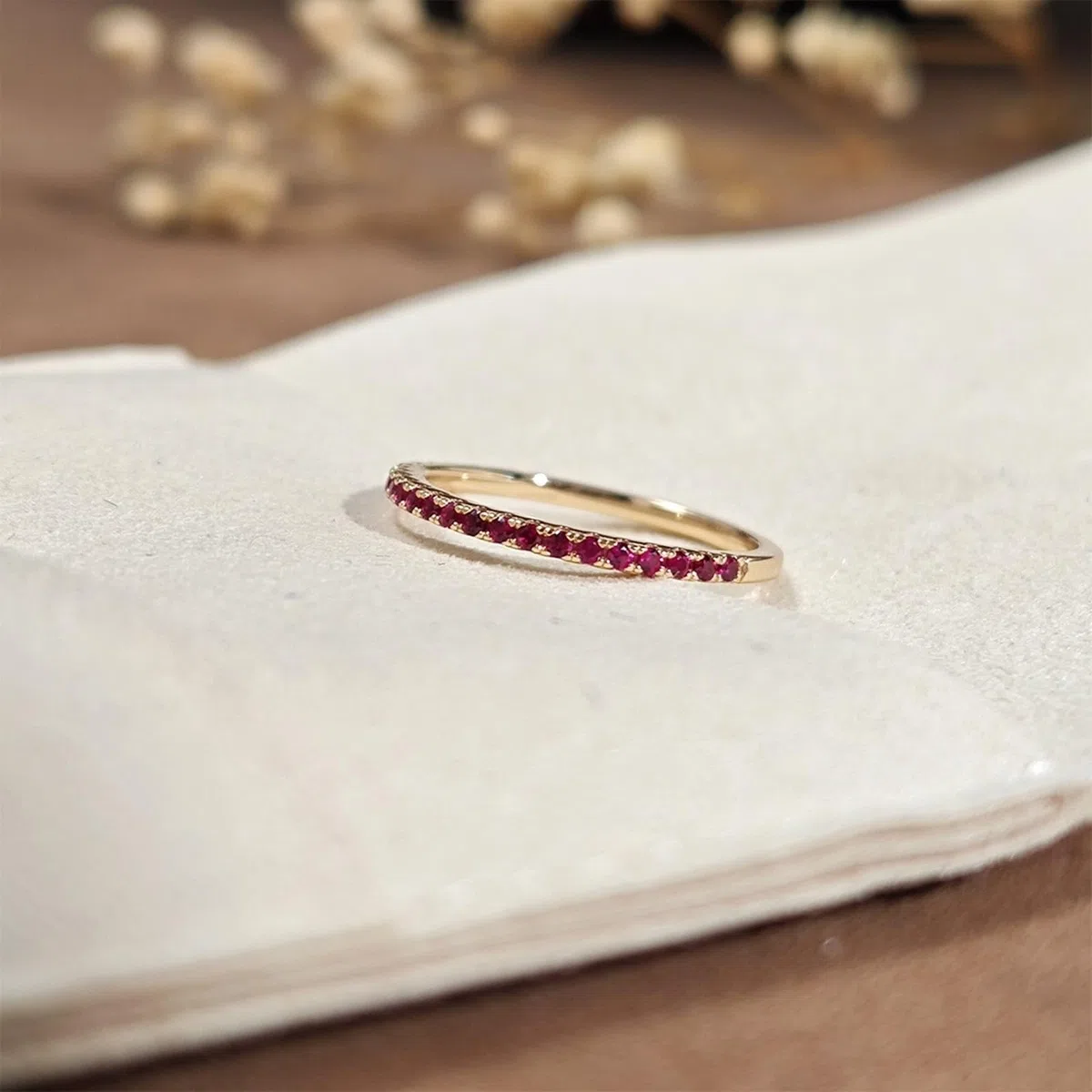 Anillo de boda Au 375/585/750, oro con rubí rojo, eterno
