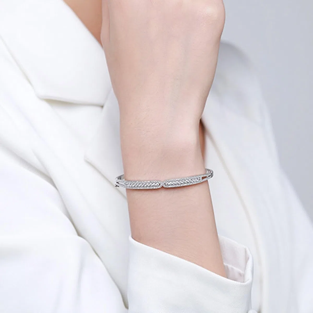 Pulseras para mujer a la moda, elegantes y brillantes con moissanita redonda, oro blanco/platino 950
