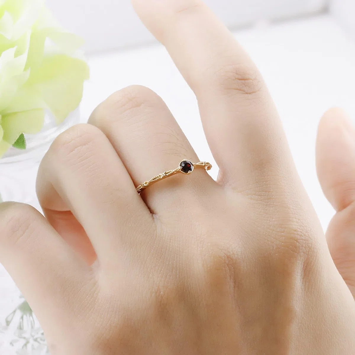 Anillo de compromiso auténtico de oro amarillo de 9 K/14 K/18 K con rubí rojo, forma clásica