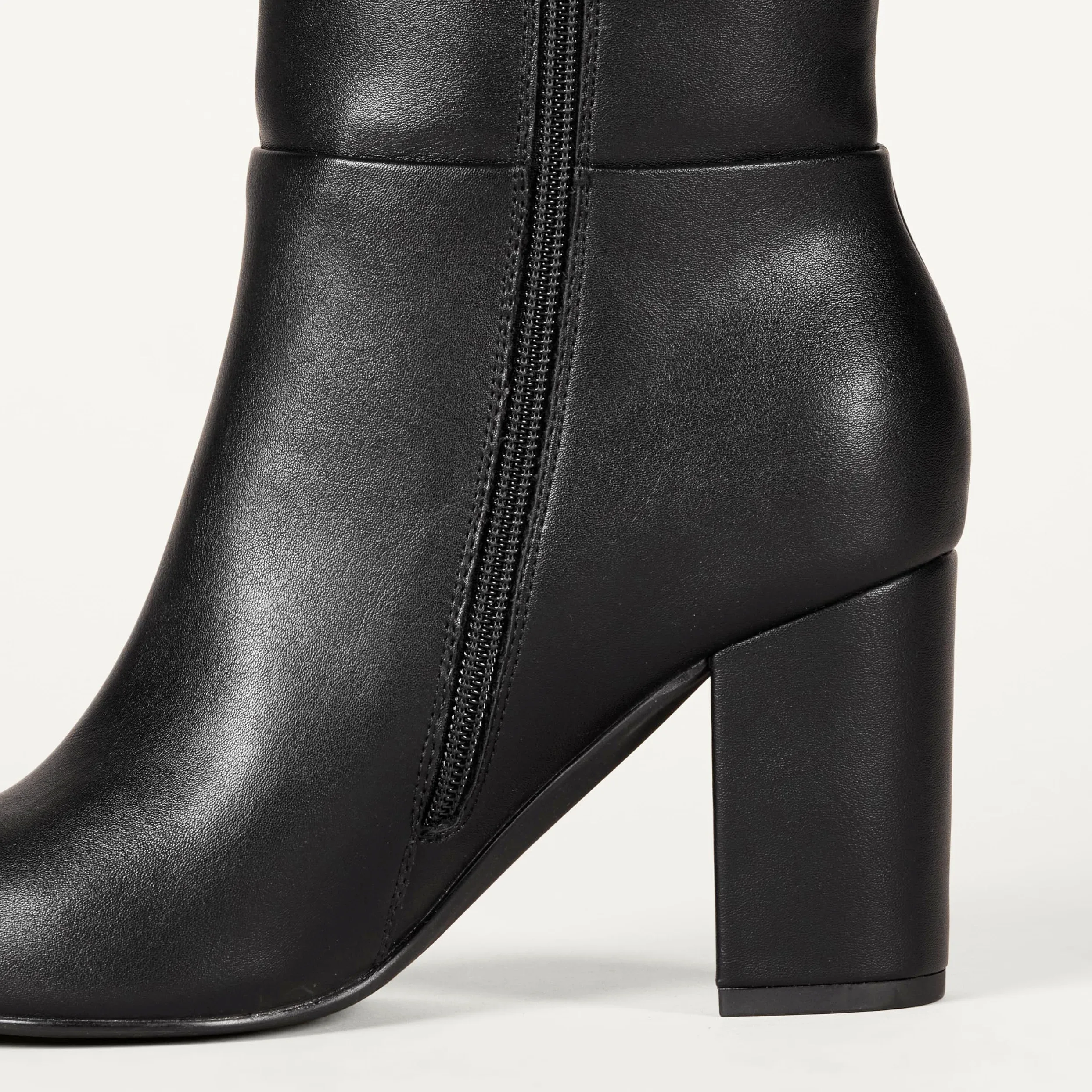 Amazon Essentials Mujer Bota de tacón alto