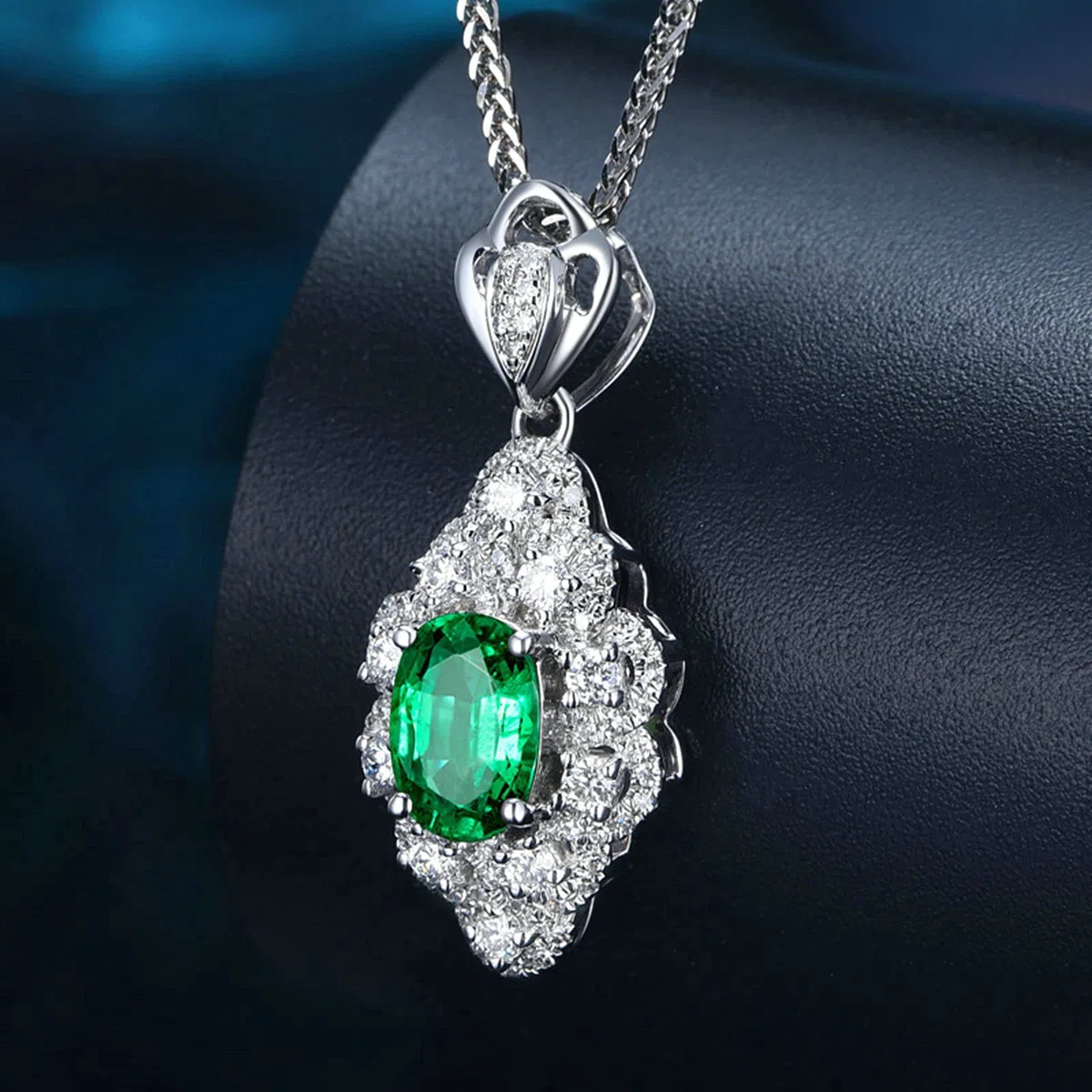 Collar de plata, flor ovalada creada en laboratorio, esmeralda de 1,2 quilates de oro de 18 quilates/plata de ley 925, collares con colgante para mujeres y niñas, regalo para el día de la madre/día de