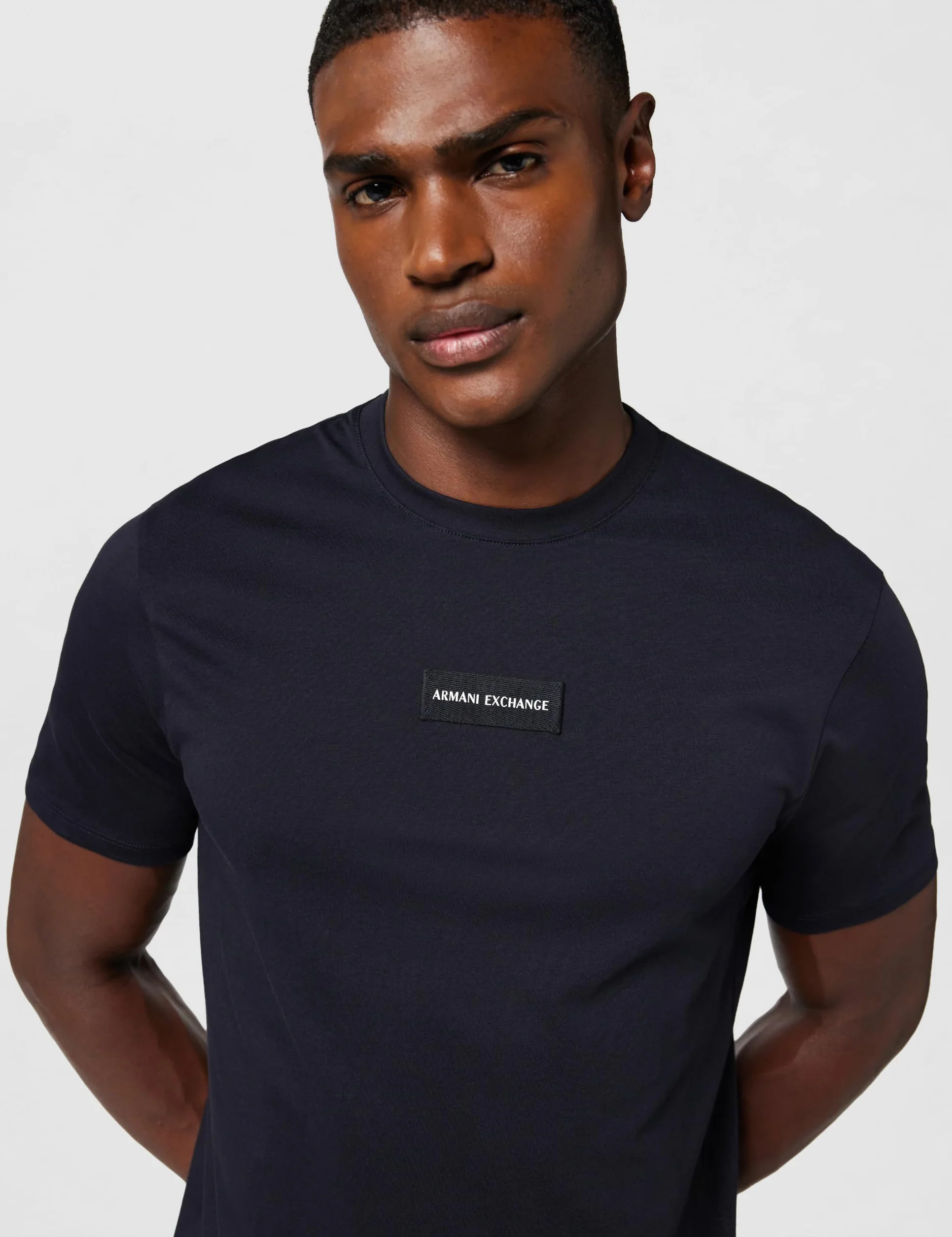 Armani Exchange Plain Front Logo Patch Camiseta para Hombre