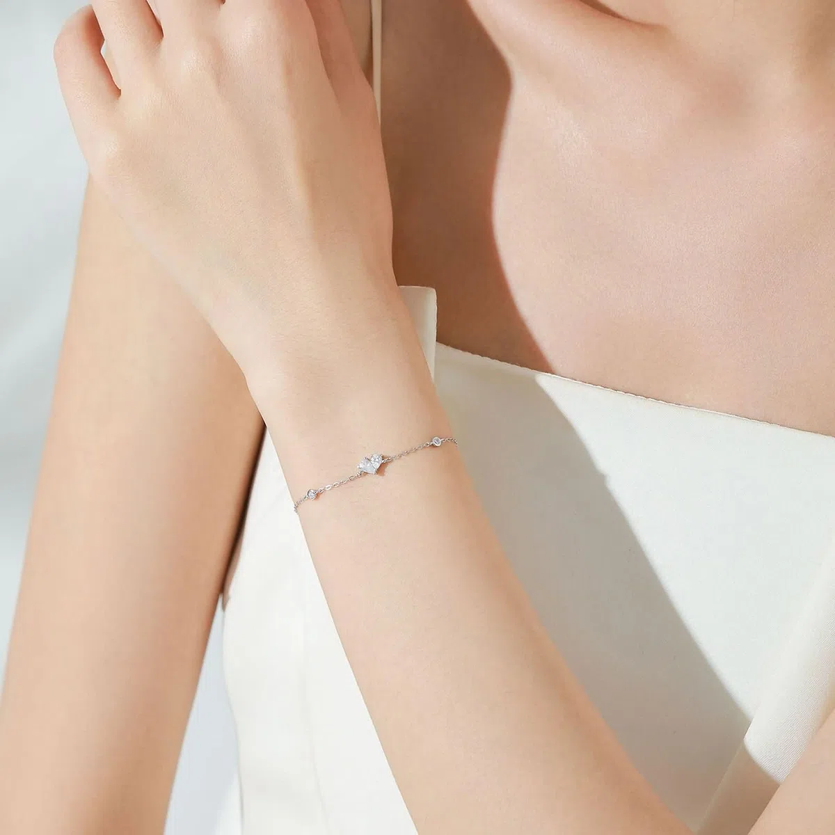 Pulsera Oro Blanco 9K / 14K / 18K Mujer, Corazón y Gota de Agua con Diamante Creado de 0,25 ct, Cadena Extensible 16 CM + 5 CM, Pulseras Mujer Ajustable Plata