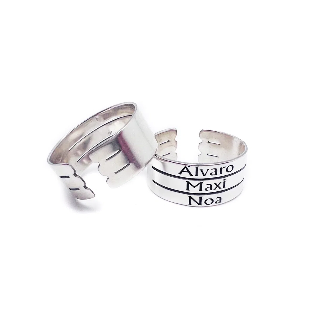 Anillo para Mujer con Nombres Personalizados – Ajustable, Plata 925/1000 – Regalo Día de la Madre Modelo triple Arial