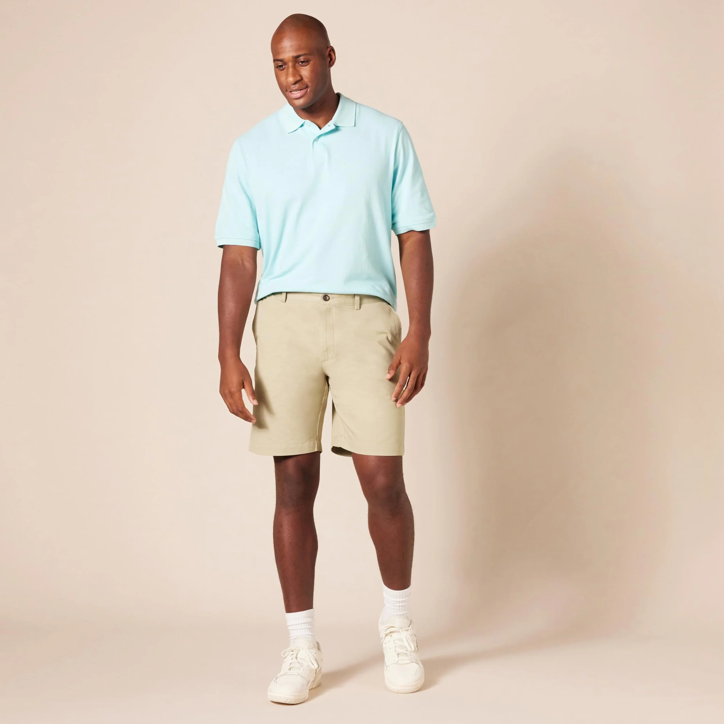Amazon Essentials Pantalones Cortos Chinos de Corte Ajustado de 23cm Hombre