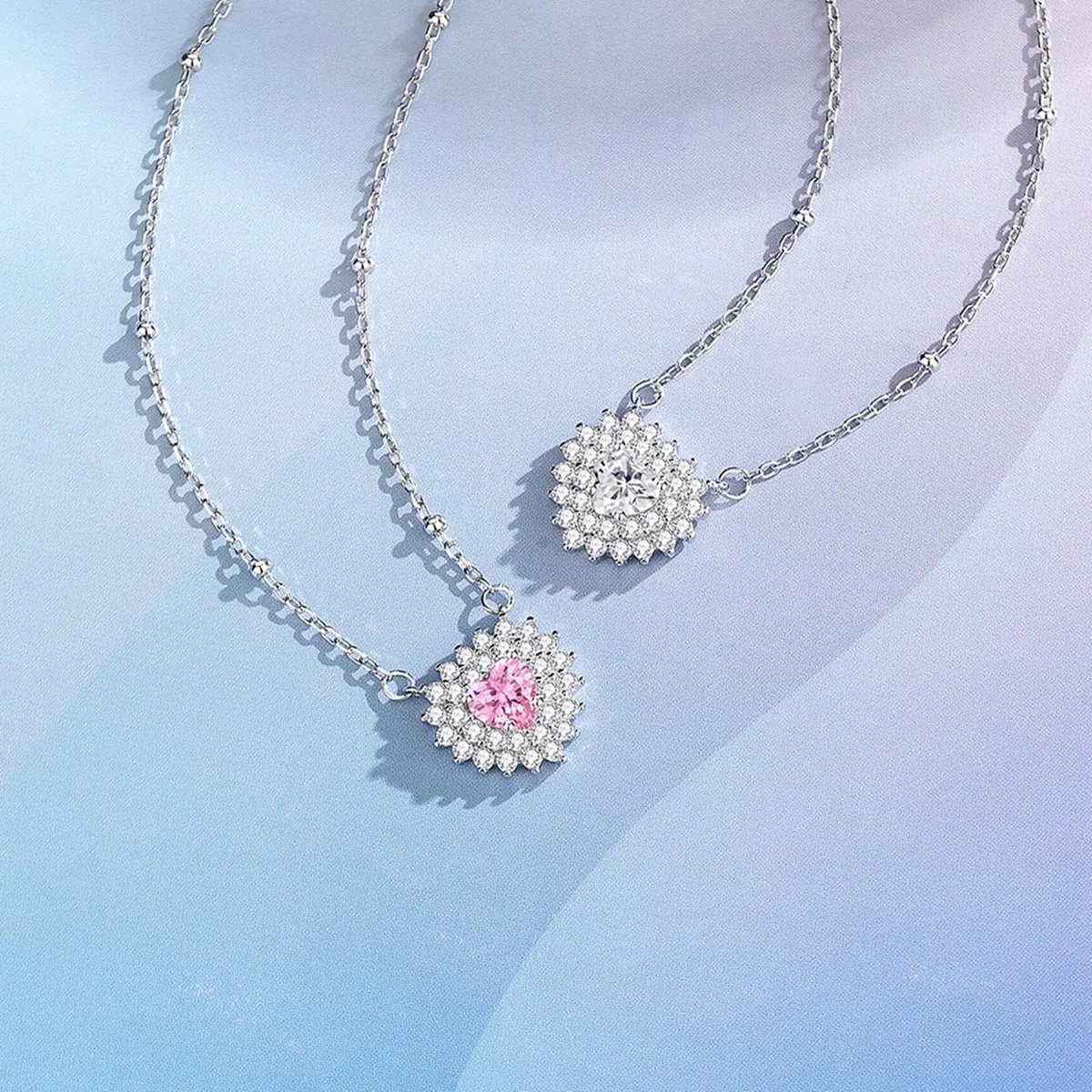 Collares de oro blanco para mujer, collares de plata para mujer, corte de corazón con halo floral, oro blanco/platino