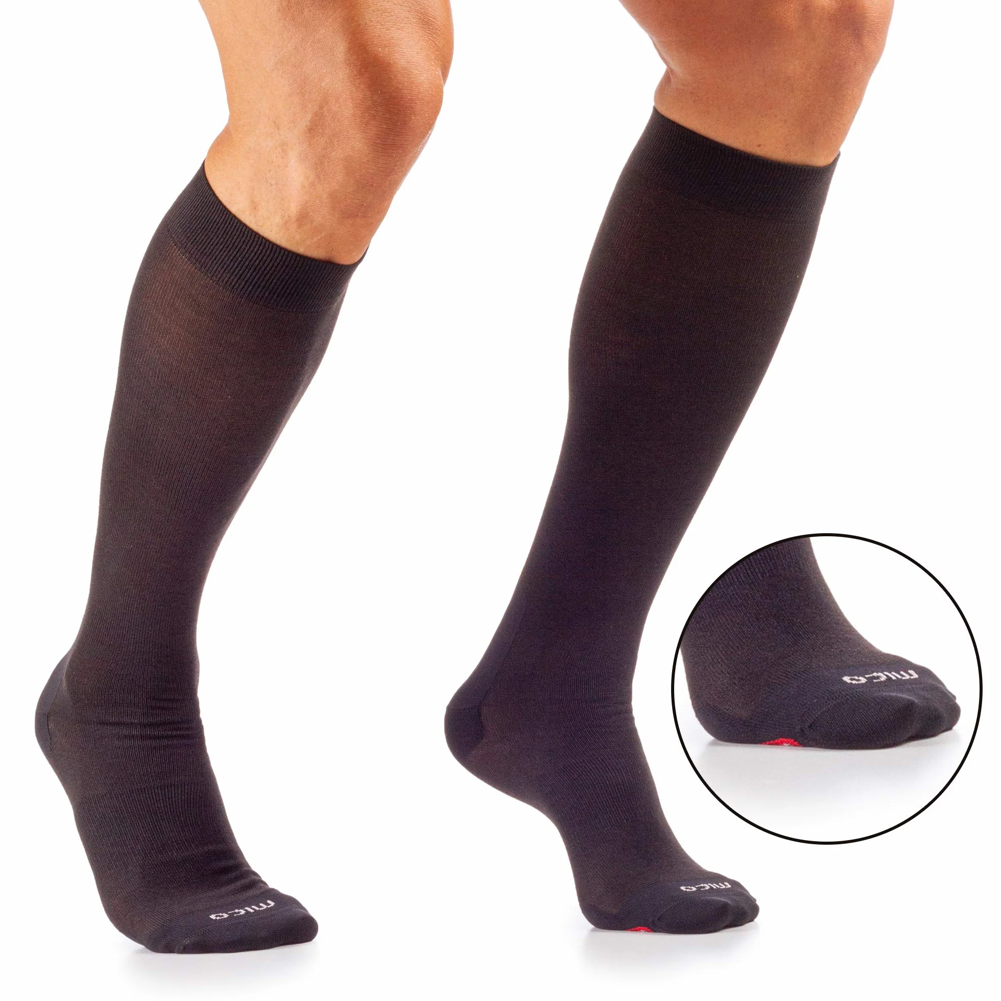 MICO CALCETINES DE ESQUI' SUPERTHERMO Light PRIMALOFT, en Tejido de Primaloft + Fibra LYCRA, 100% Made in Italy, Ultraligero, para Hombres y Mujeres Deportes, en Color Negro