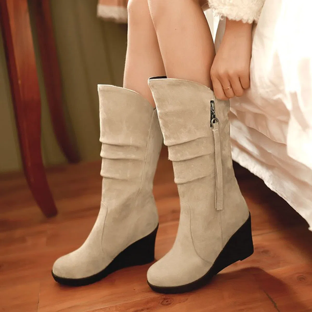 Generisch Botas de equitación de invierno para mujer 2022 Casual Tacón de cuña Frosted Cremallera lateral Decorativa Punta redonda Botas medianas de felpa