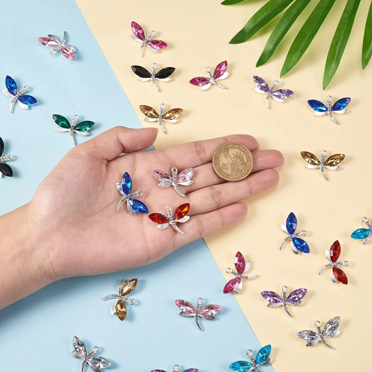 BEEFLYING 40 Piezas Dijes de aleación de libélula Diamantes de imitación cuelgan encantos Colgantes Imitación Libélulas para collares pulseras fabricación de joyas suministros para manualidades