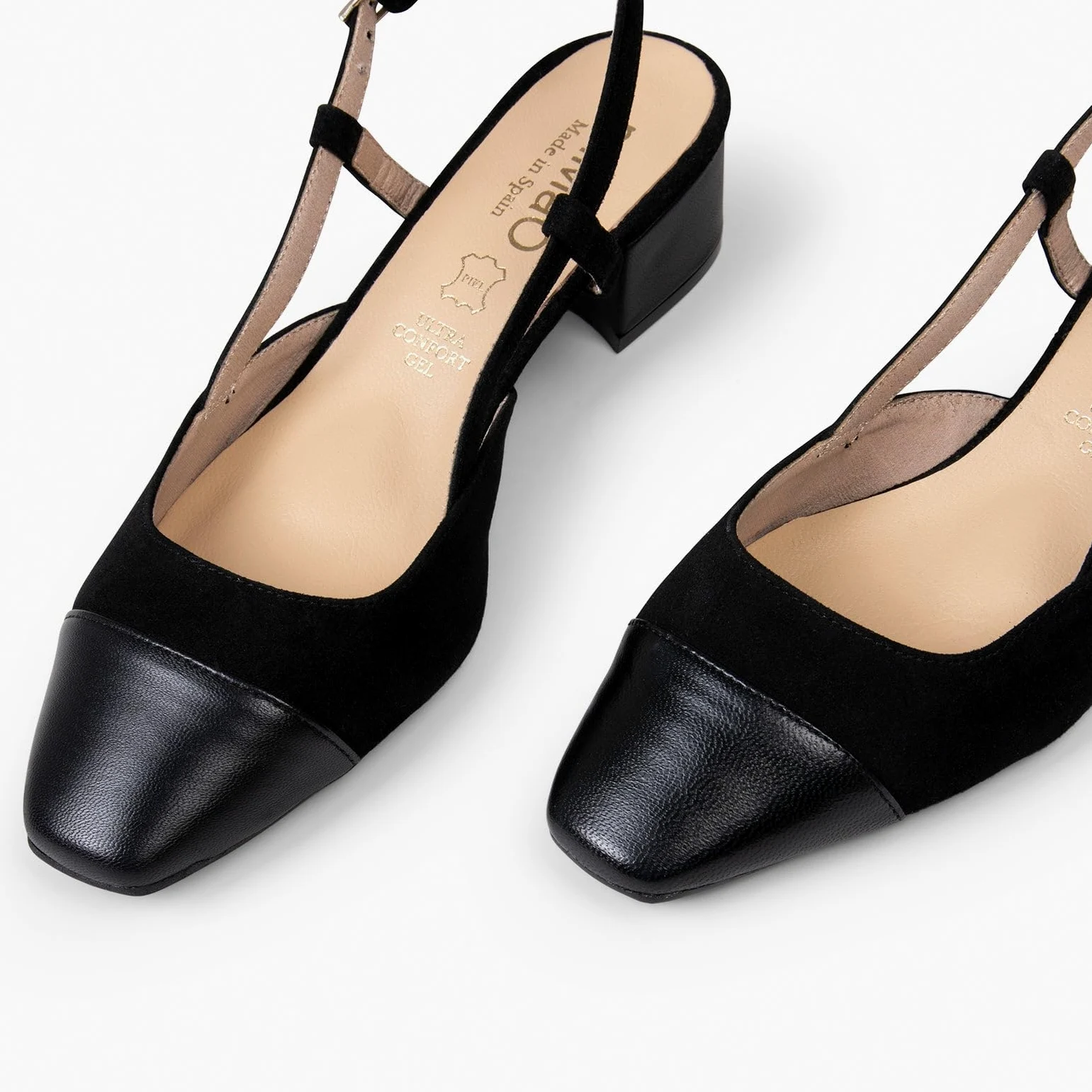 miMaO. Zapatos Destalonados con Puntera de Piel. Fabricado en España