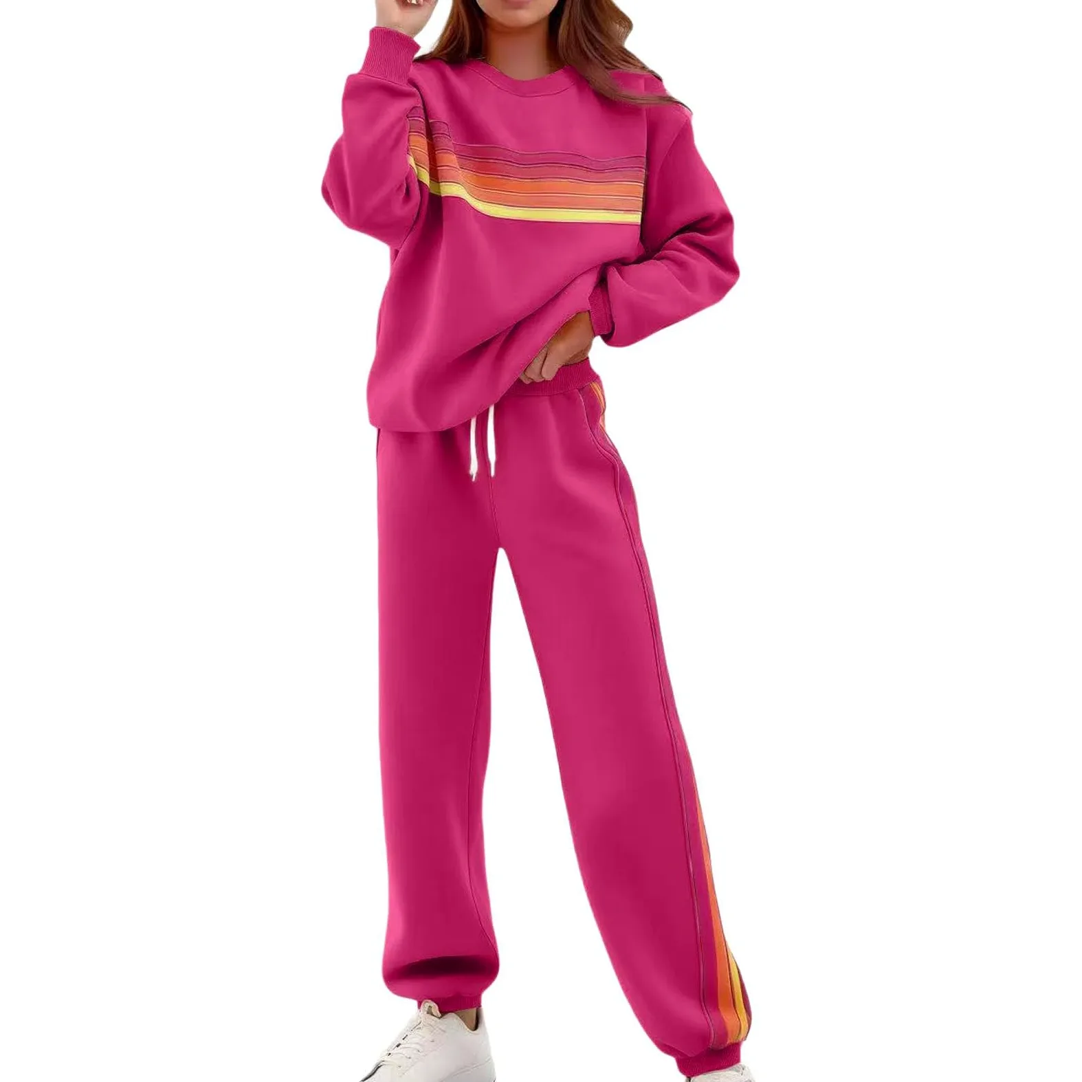 Conjunto de chándal informal de dos piezas con pantalones deportivos suaves a rayas y sudadera con cuello redondo