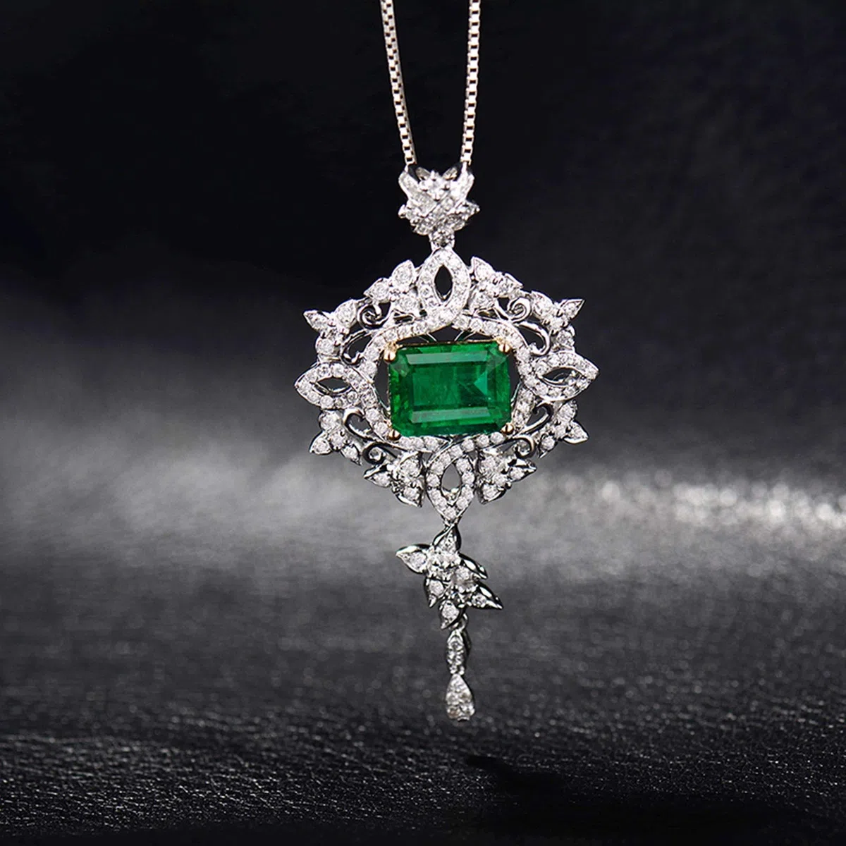 Collar con Colgante, Borla de Flores con Esmeralda creada en Laboratorio de 3 Quilates, Oro de 18 Quilates/Plata de Ley 925, Collares con Colgante para Mujeres y niñas, Regalo para el día de la