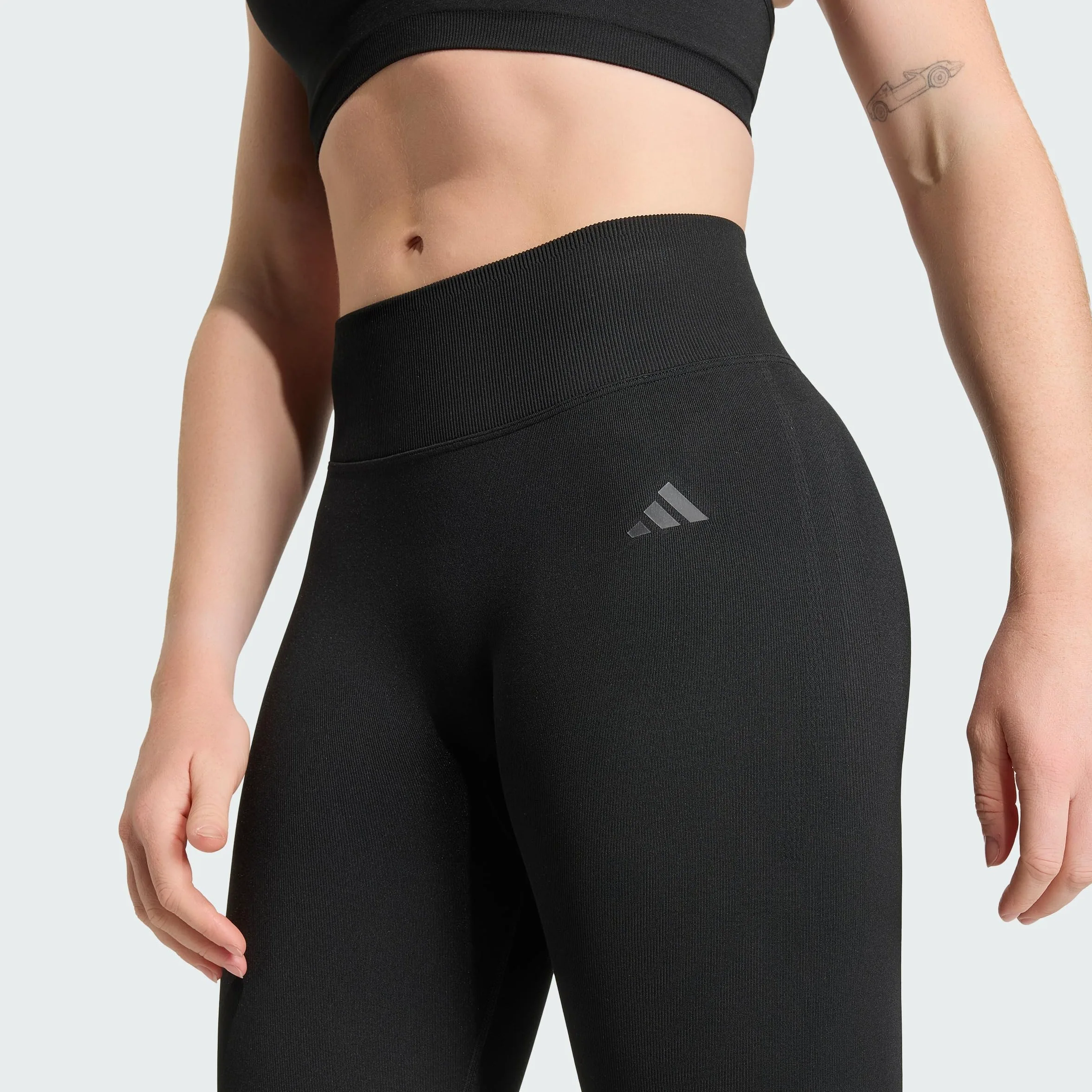 adidas Women's Mallas Workout Essentials Knit Scrunch 7/8
