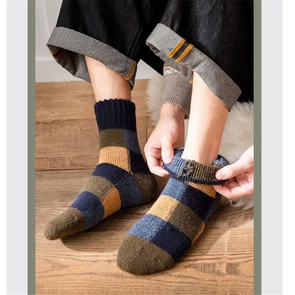 Hombres de Invierno Super más Grueso de Lana cálida Retro frío Calcetines Casuales de Cachemira Calcetines de Nieve Tamaño Masculino 38-45 (Color: 5 Tamaño Mixto: 38-45)